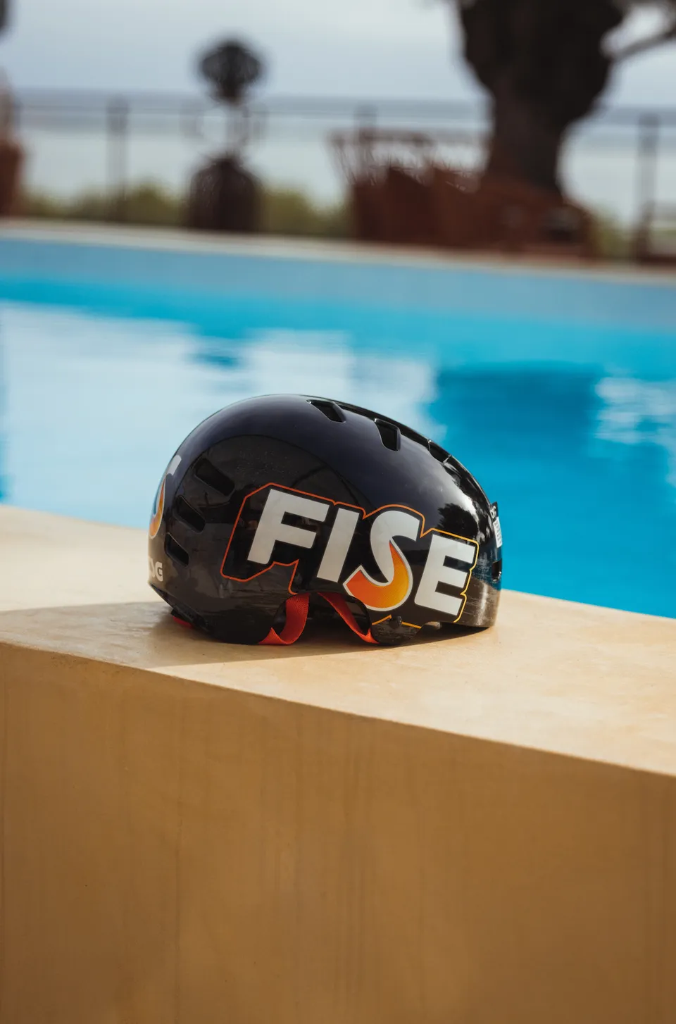 casque-fise-s-m-54-56-cm-v-lo-skateboard-en-1078 image 1