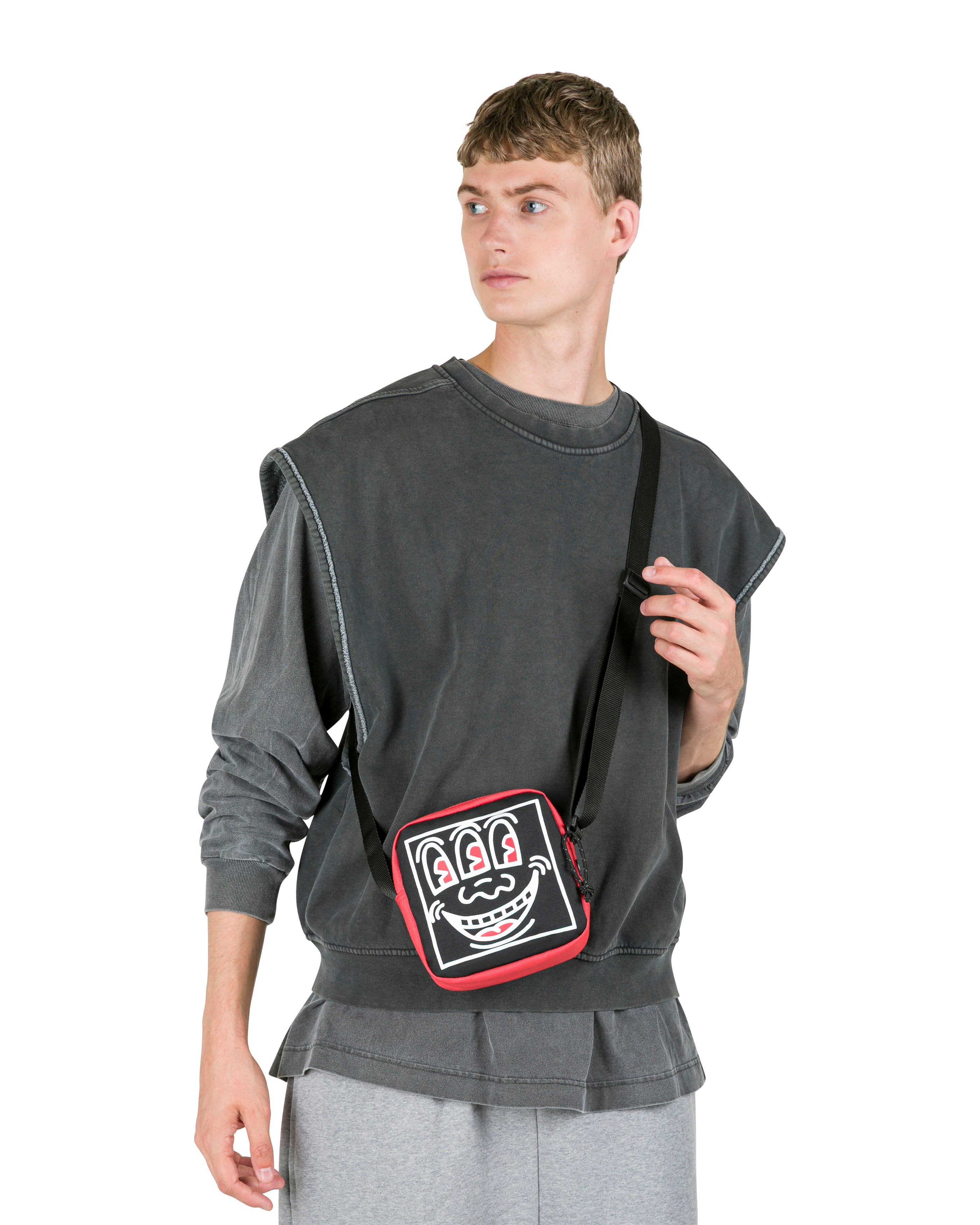 eastpak-box-mini-sac-bandouli-re-keith-haring-3-eyes-rouge image 2