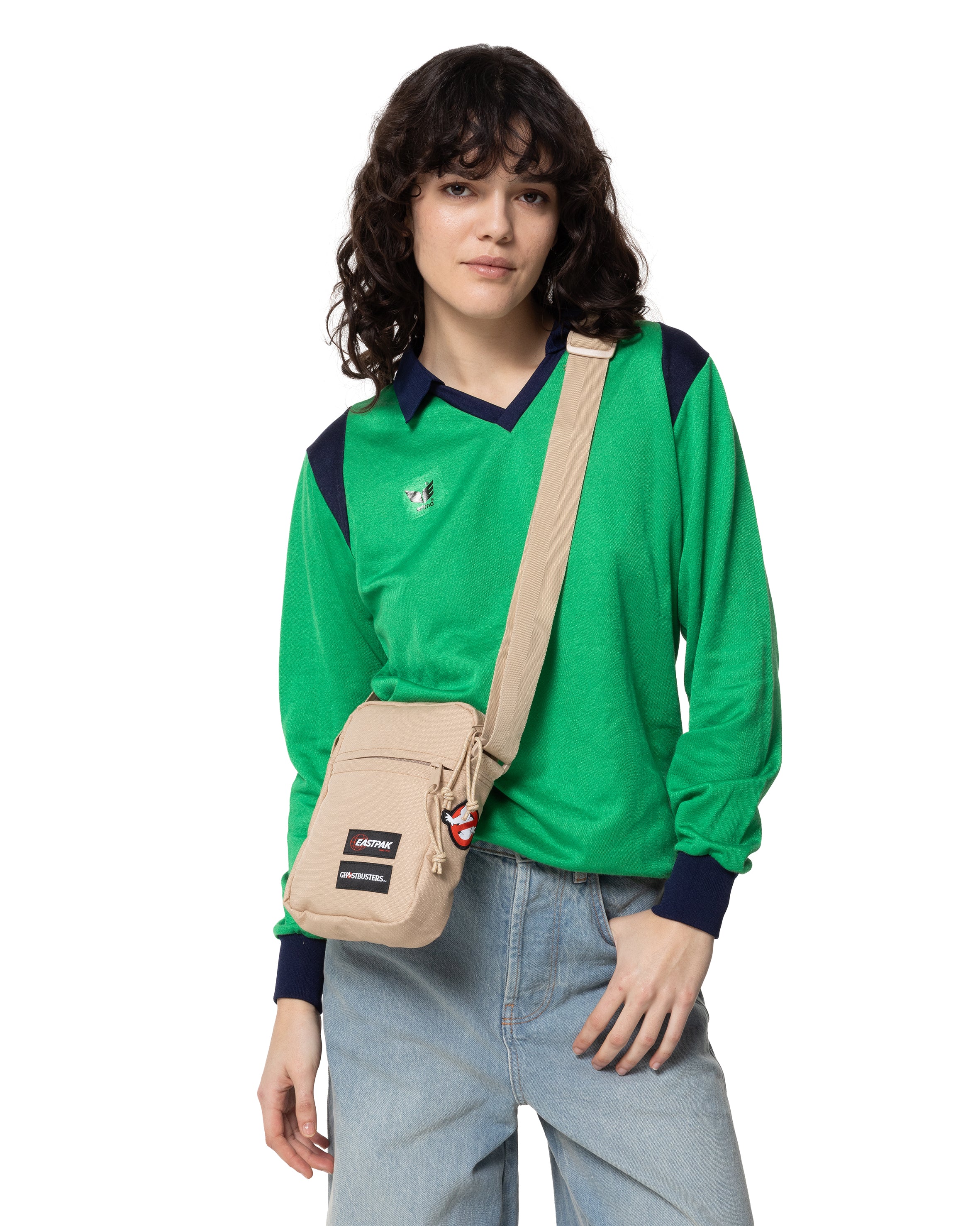 eastpak-the-one-ek000045-sac-bandouli-re-gb-suit-petit-zipp image 2