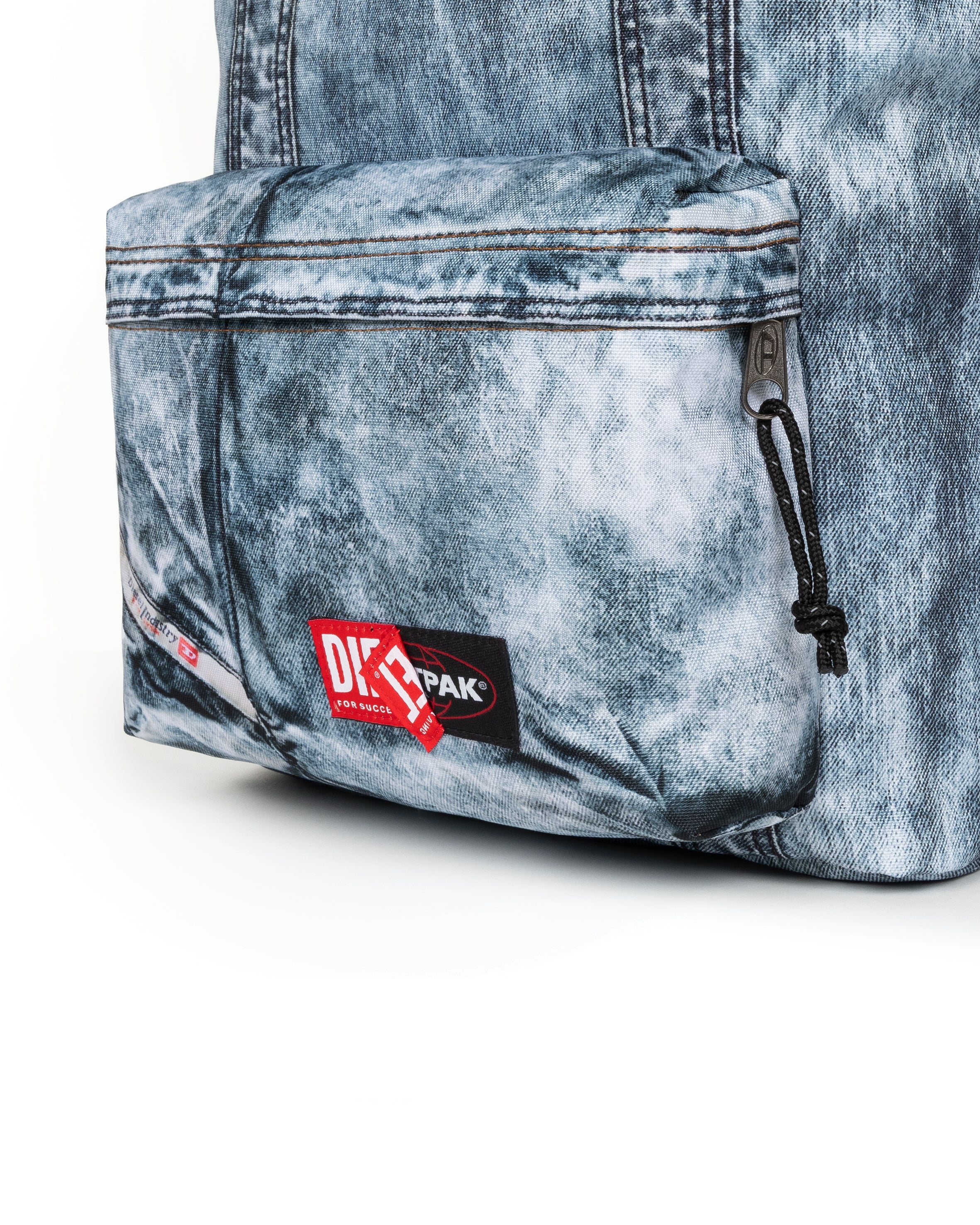 eastpak-diesel-tote-sac-cabas-dsl-trompe-print-moyen-pc-15 image 4