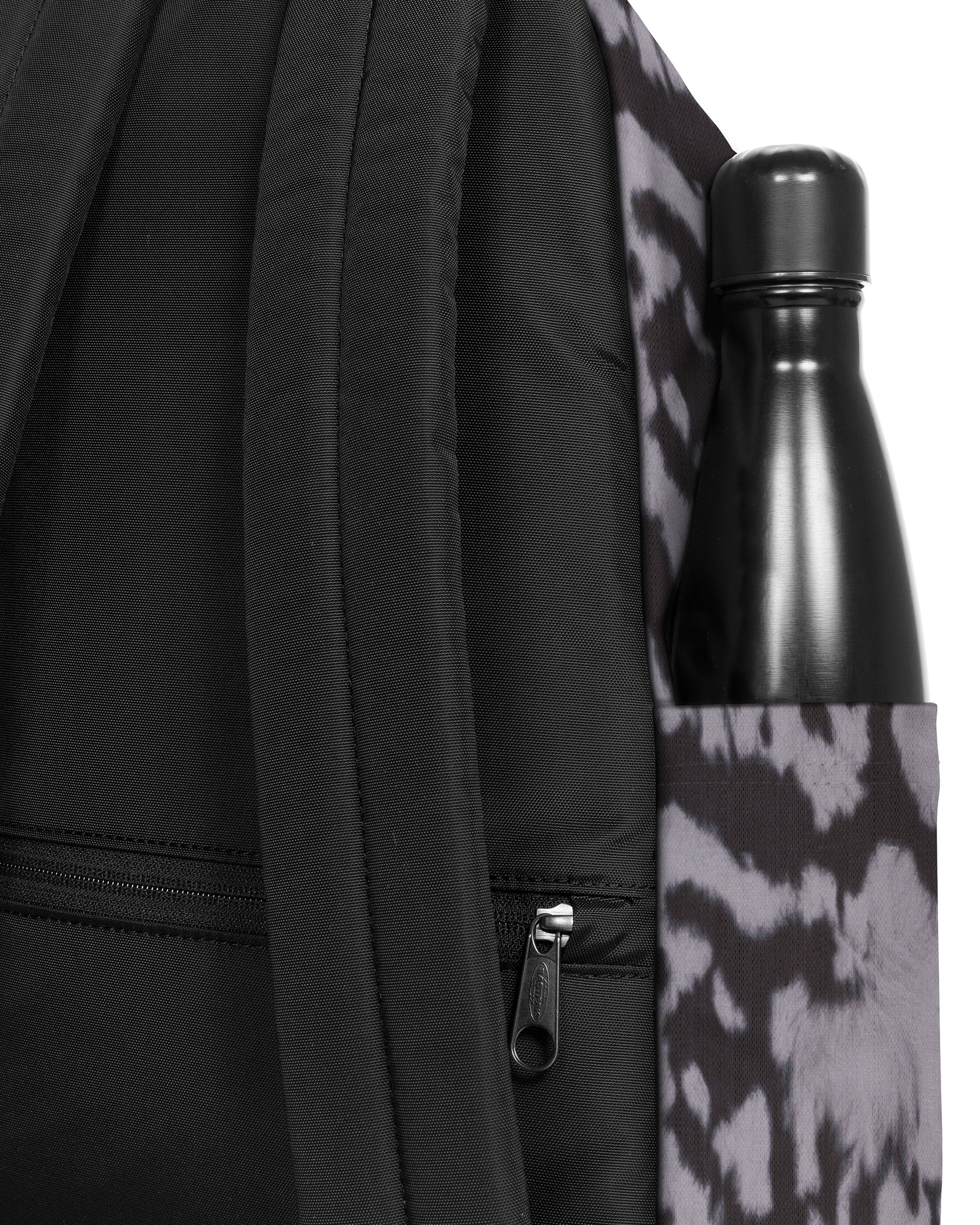 eastpak-day-pak-r-sac-dos-furrious-grey-housse-pc-14-pouces image 4