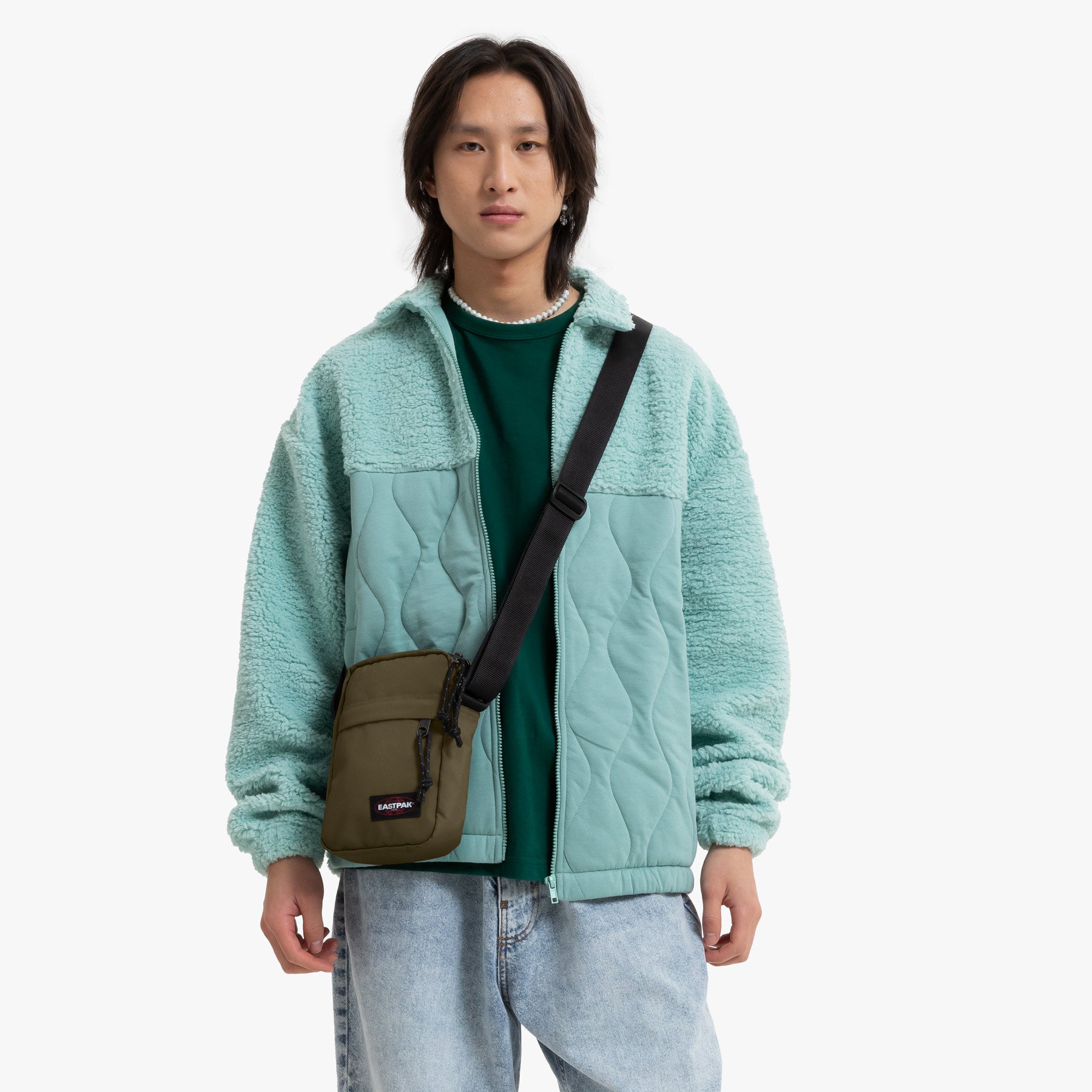 eastpak-the-one-ek000045-sac-bandouli-re-army-olive-petit-nylon image 5