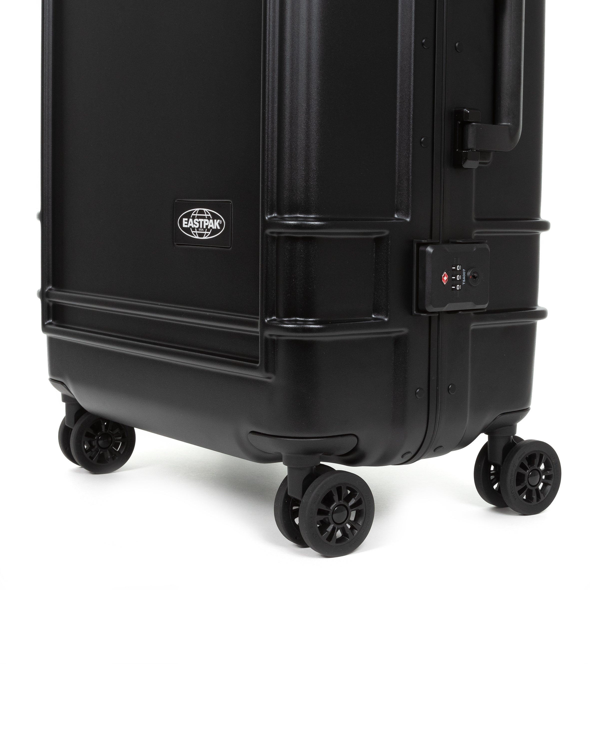 eastpak-resist-r-case-l-valise-rigide-grande-black image 8