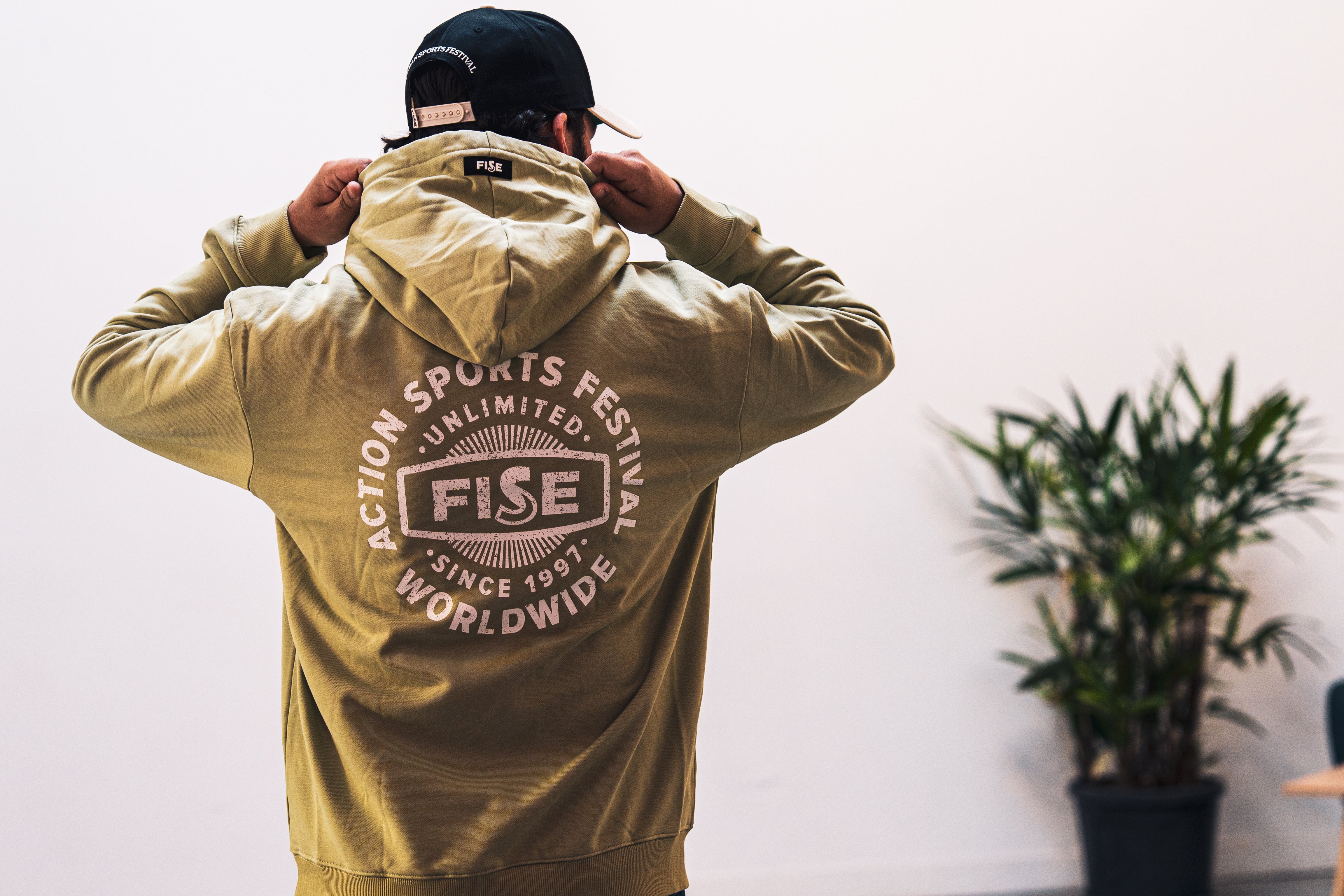 fise-pulls-sweats-sweat-worldwide-sweat-poche-kangourou image 2