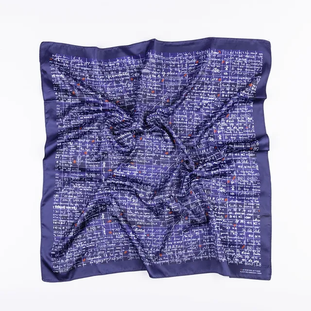 clairefontaine-flying-spirit-foulard-mur-des-je-t-aime-70x70-cm image 1