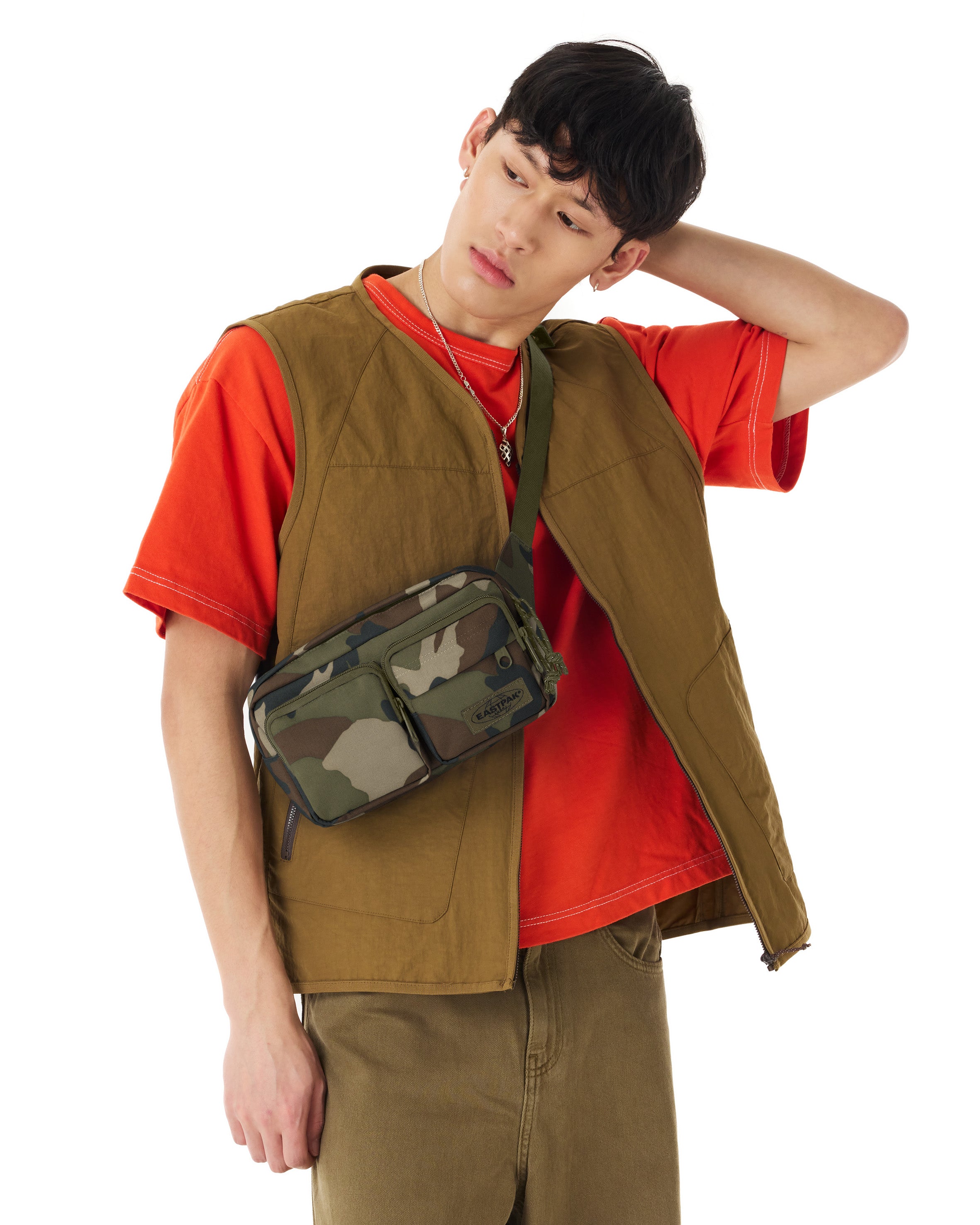 eastpak-dbl-crossbody-sac-bandouli-re-camo-petit-d-perlant image 4