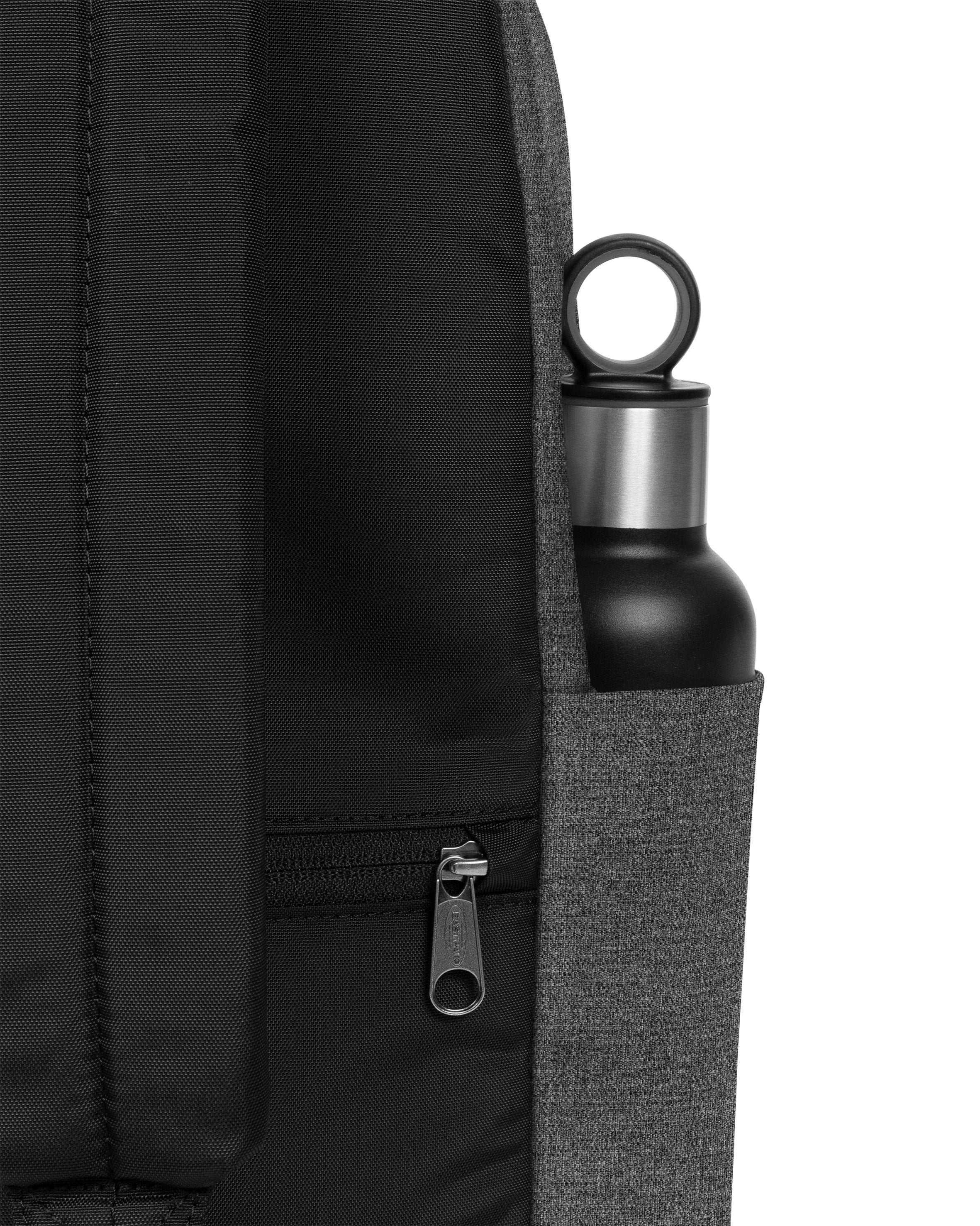 eastpak-day-pak-r-pro-sac-dos-black-denim-moyen-pc-16 image 4