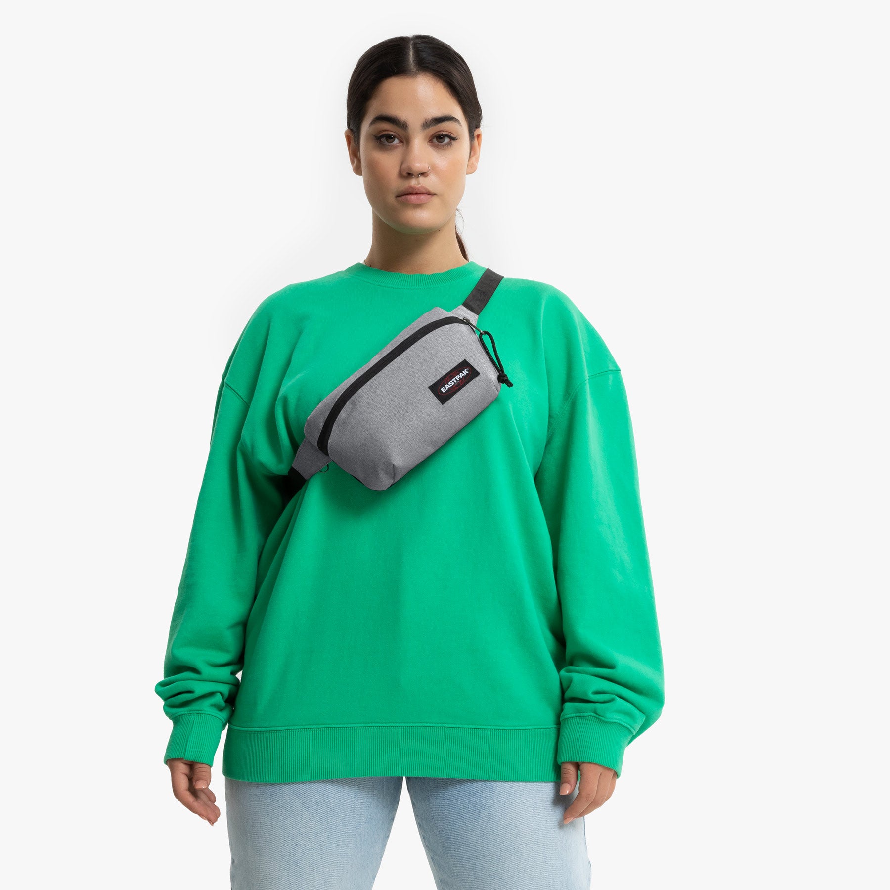eastpak-sommar-sac-banane-sunday-grey-petit-nylon image 2