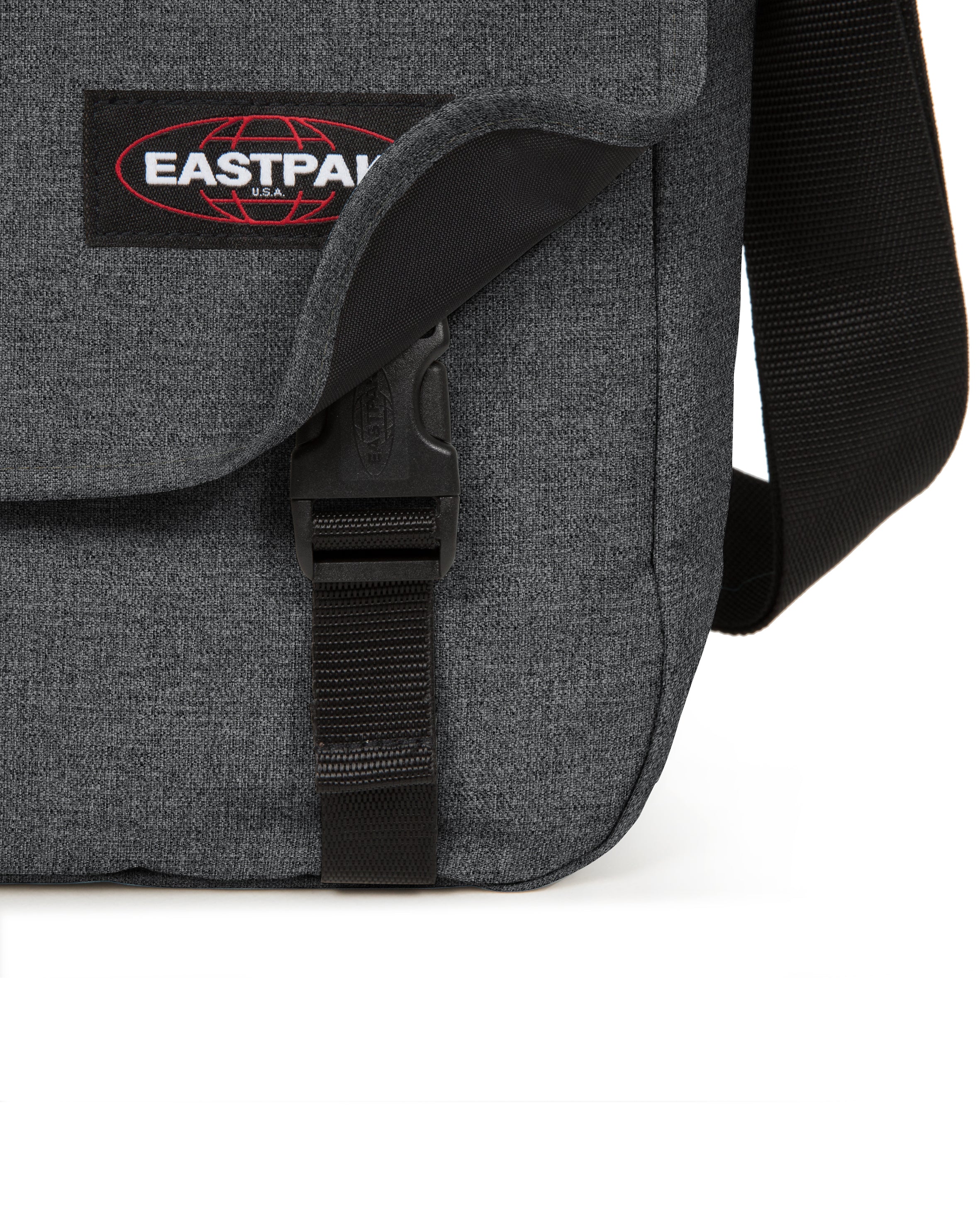 eastpak-delegate-sac-bandouli-re-17-pouces-black-denim-moyen image 6