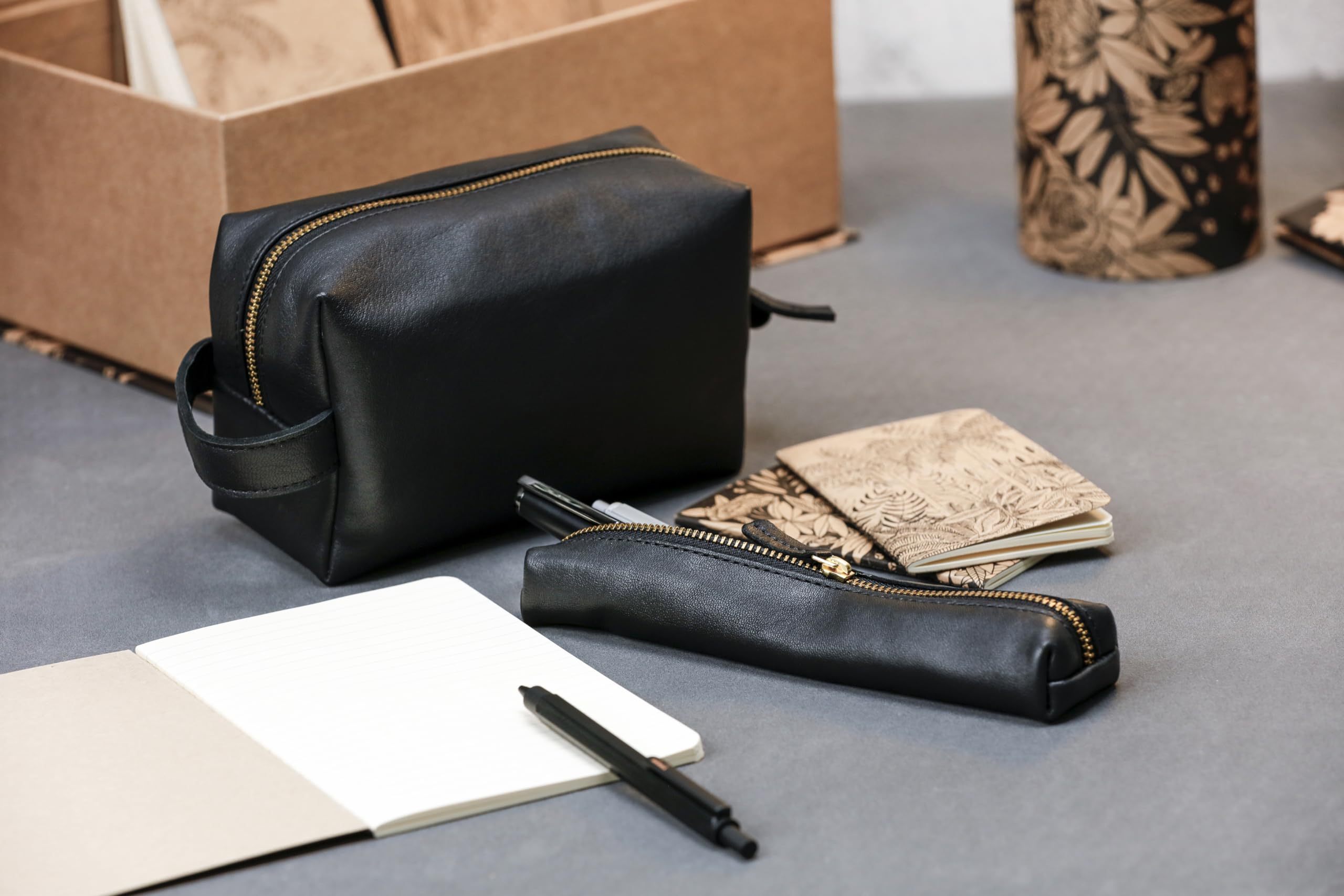 clairefontaine-le-cerisier-blanc-trousse-cuir-noir-19-5cm image 2