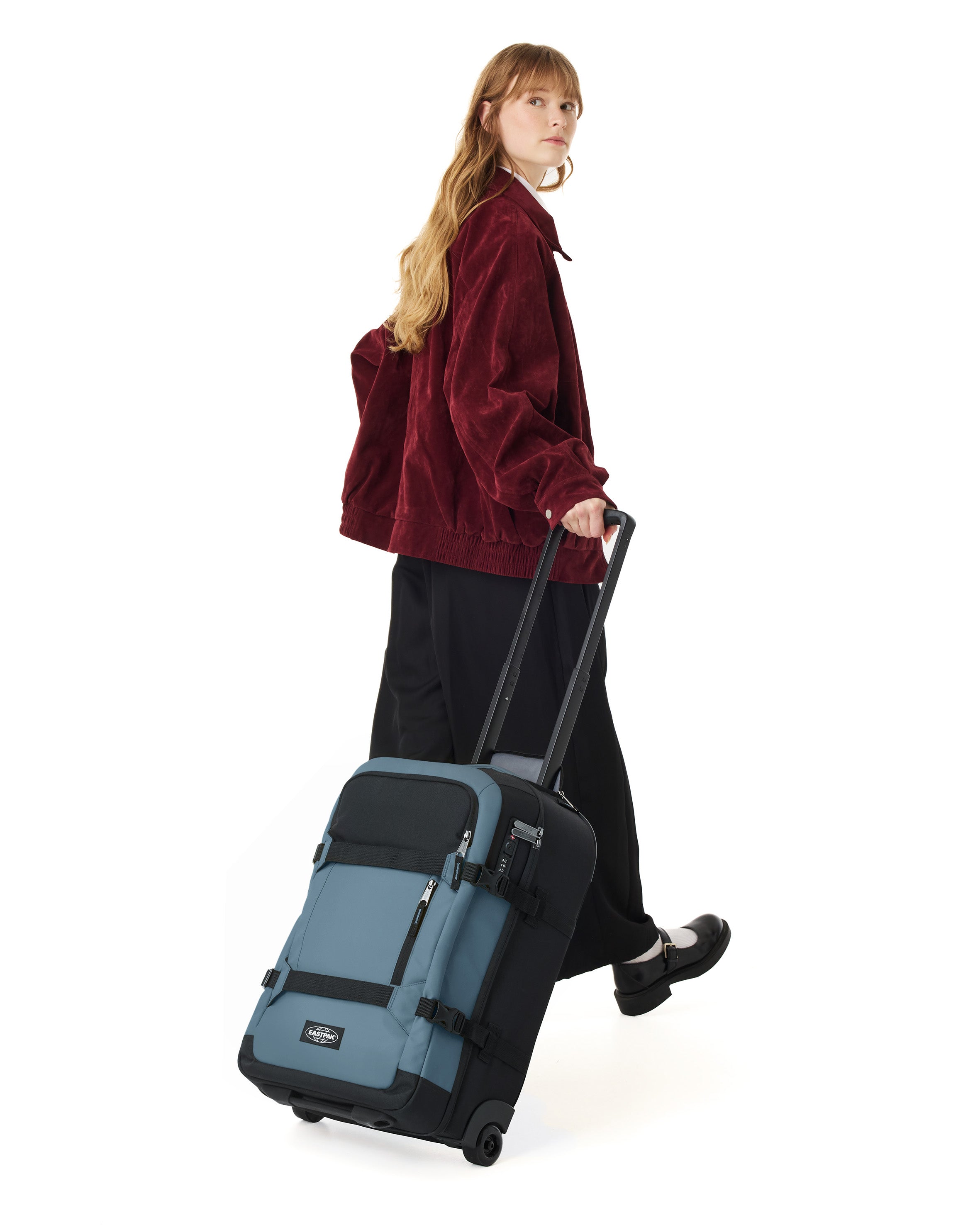 eastpak-transit-r-pro-s-valise-cabine-blue-pro-coated-17-pouces image 2