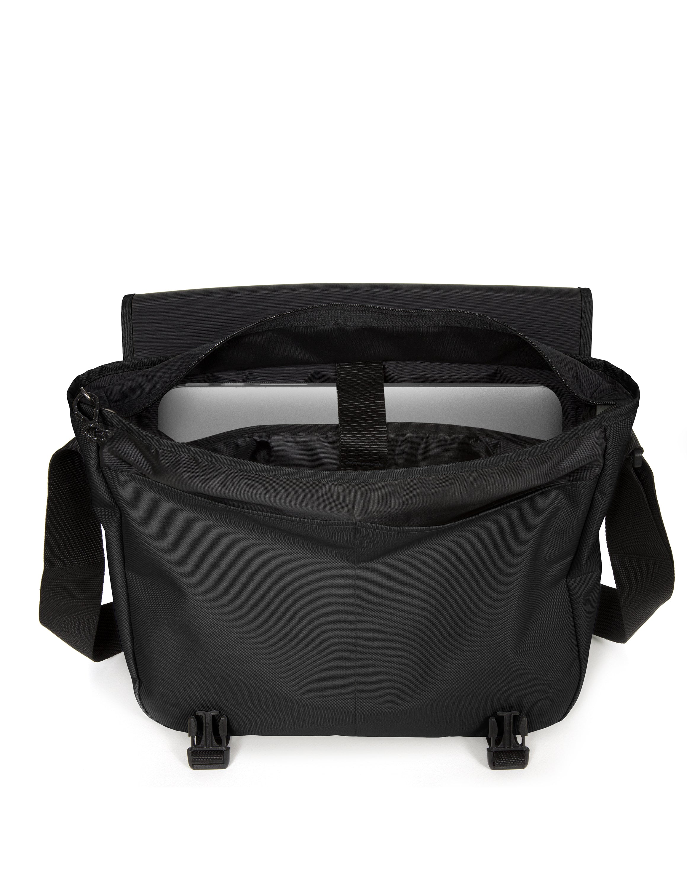 eastpak-delegate-sac-bandouli-re-17-pouces-black-moyen image 2