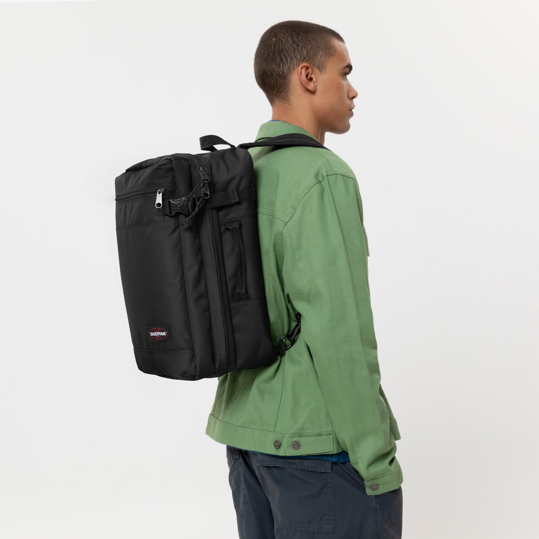 eastpak-transit-r-pack-sac-de-voyage-black-moyen image 5