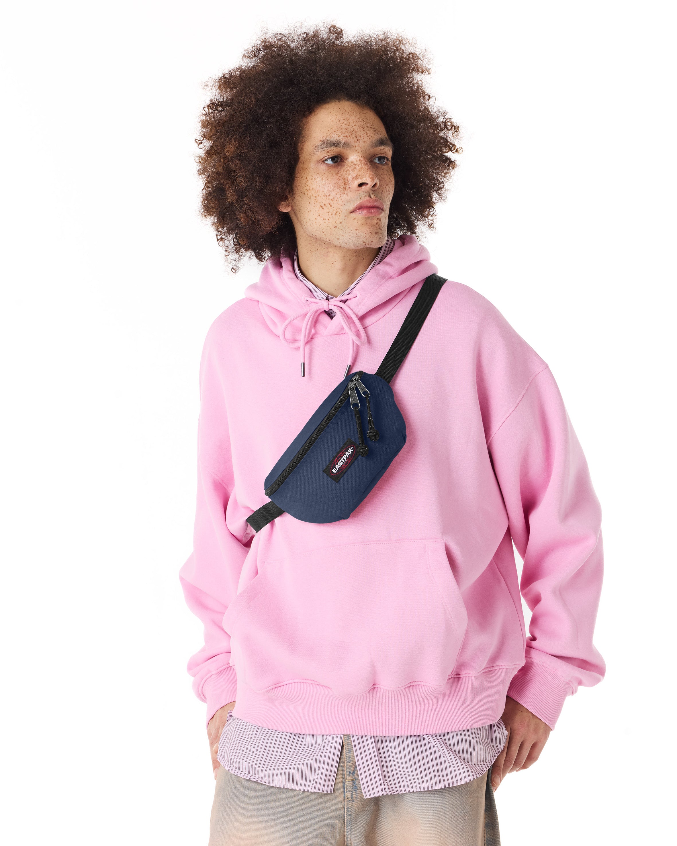 eastpak-springer-sac-banane-nighttime-navy-petit-d-perlant image 4
