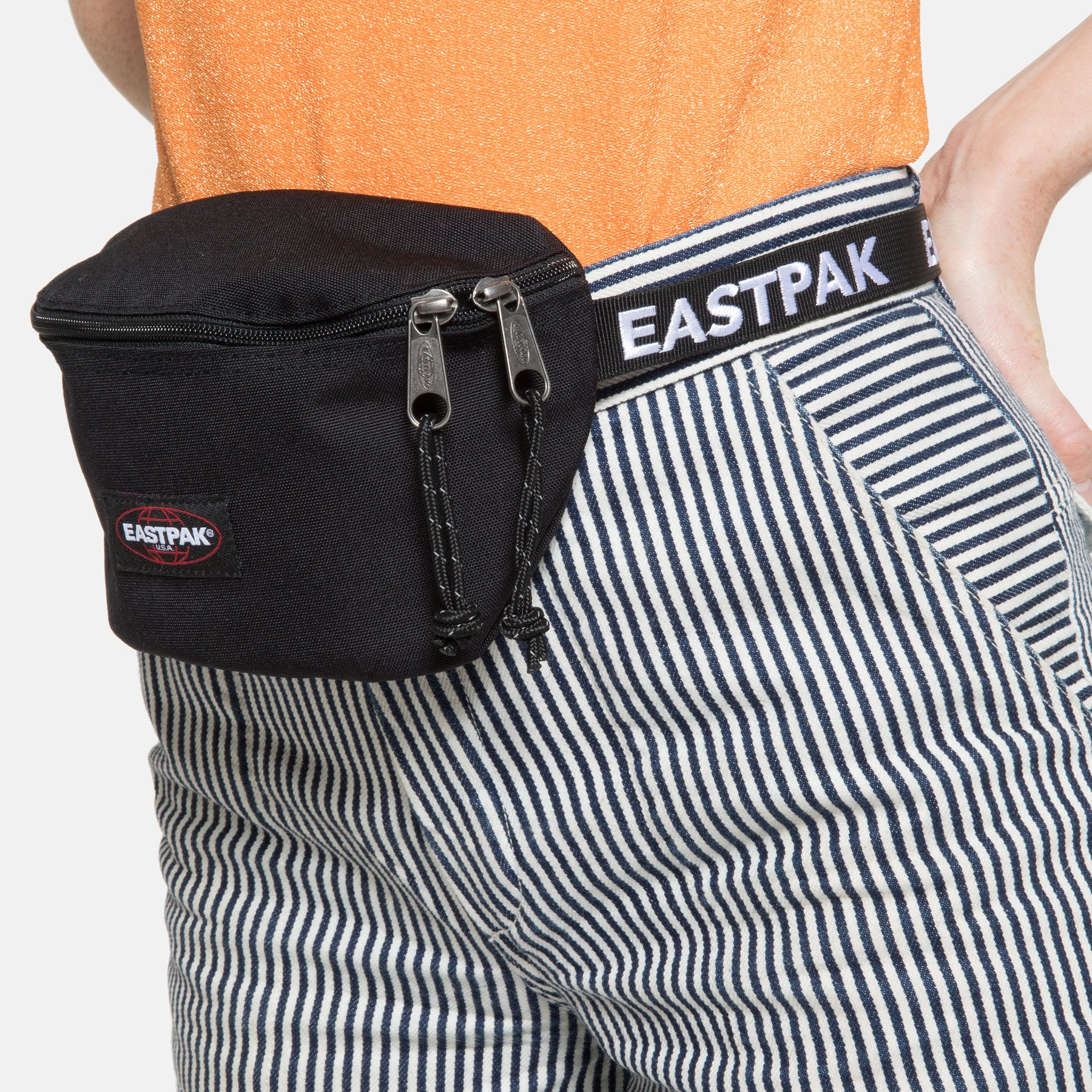 eastpak-springer-sac-banane-black-webbed-moyen-nylon image 4