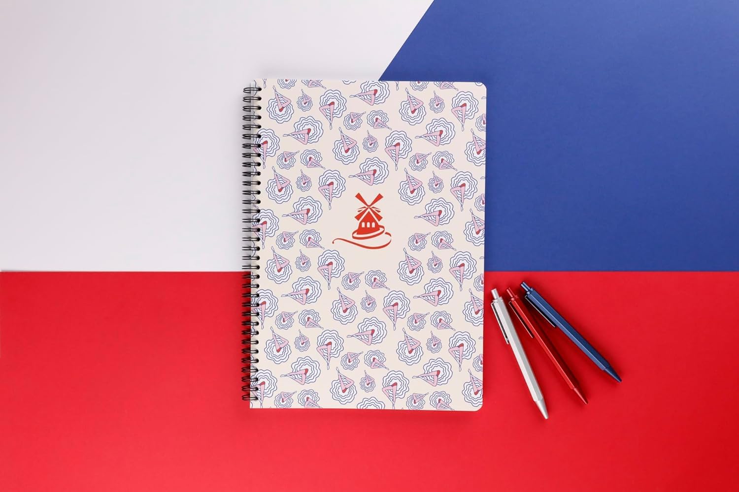 clairefontaine-moulin-rouge-cahier-spirale-a4-148-pages-lign image 5