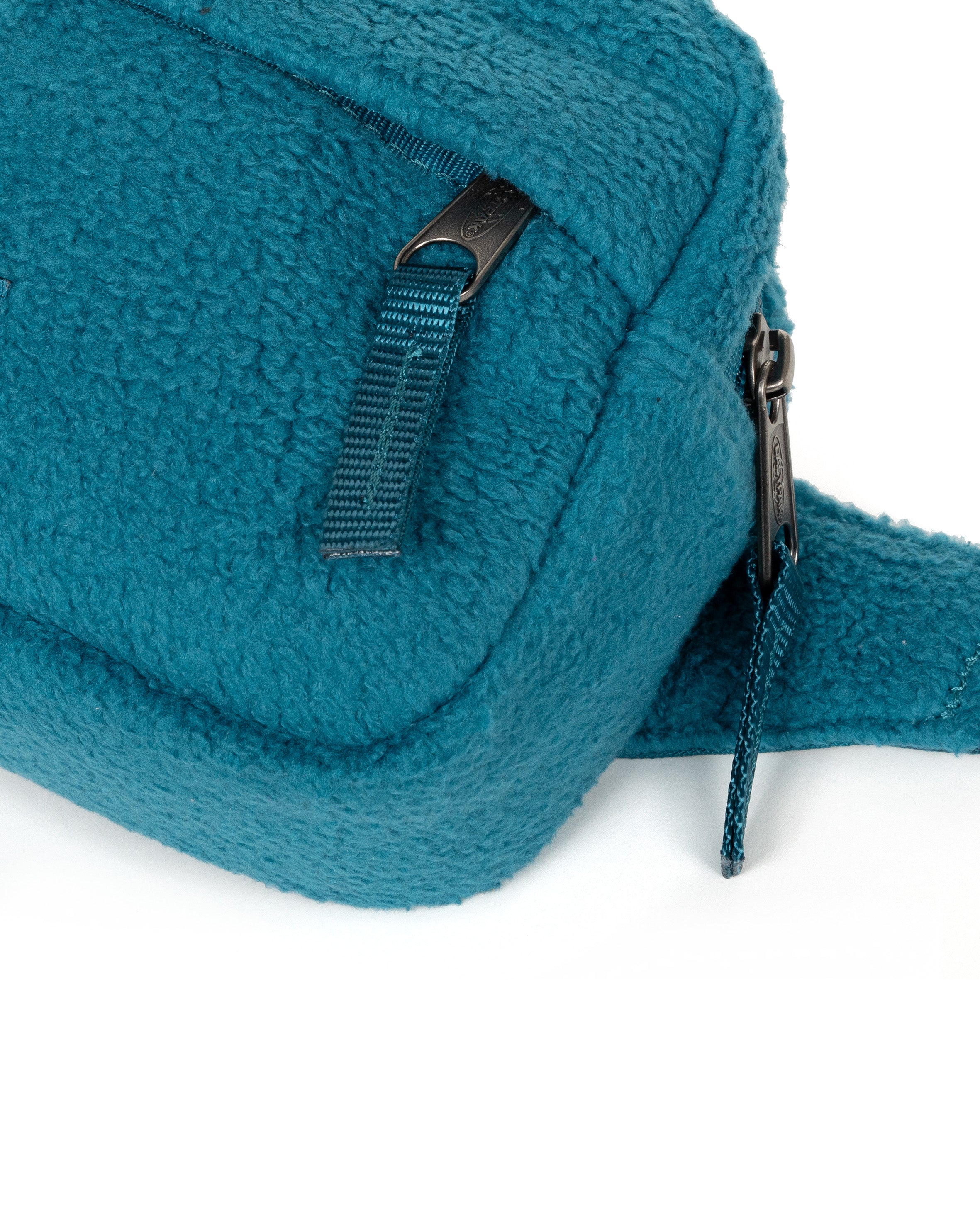 eastpak-bouncer-sac-banane-fleec-d-jade-petit-polaire image 4