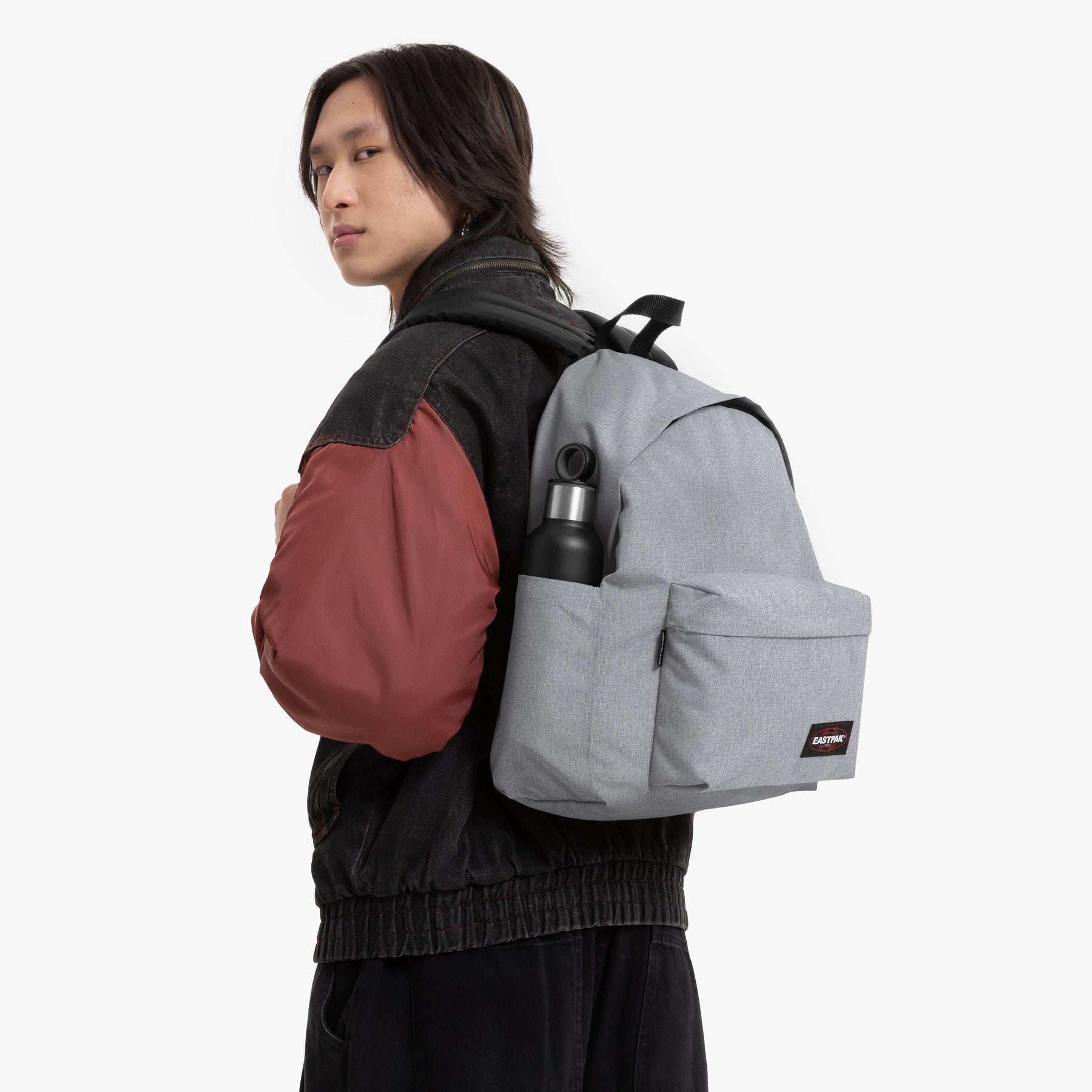 eastpak-day-pak-r-sac-dos-sunday-grey-moyen-14-pouces image 5