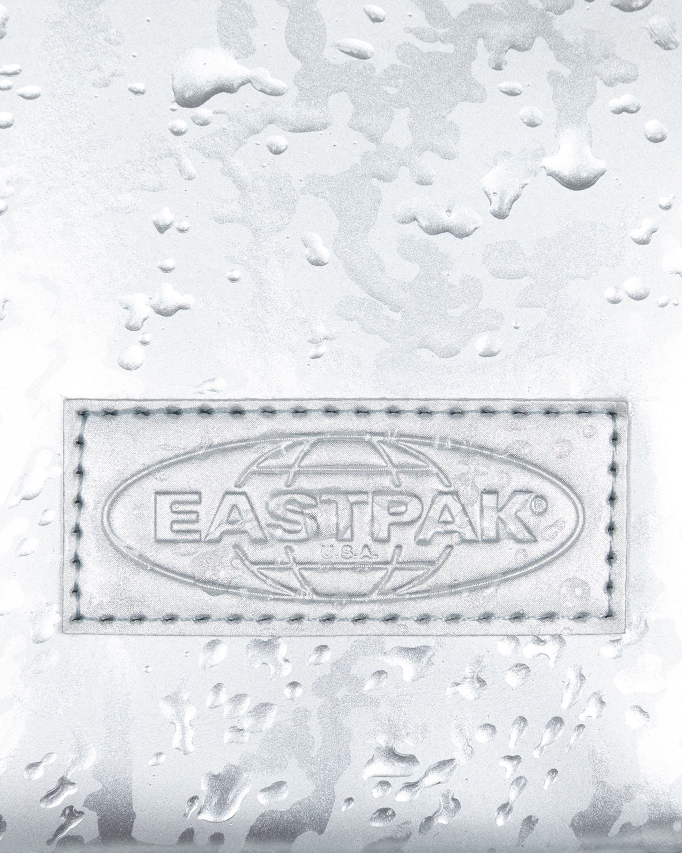eastpak-tecum-f-sac-a-dos-moyen-cnnct-silver-16-pouces image 6