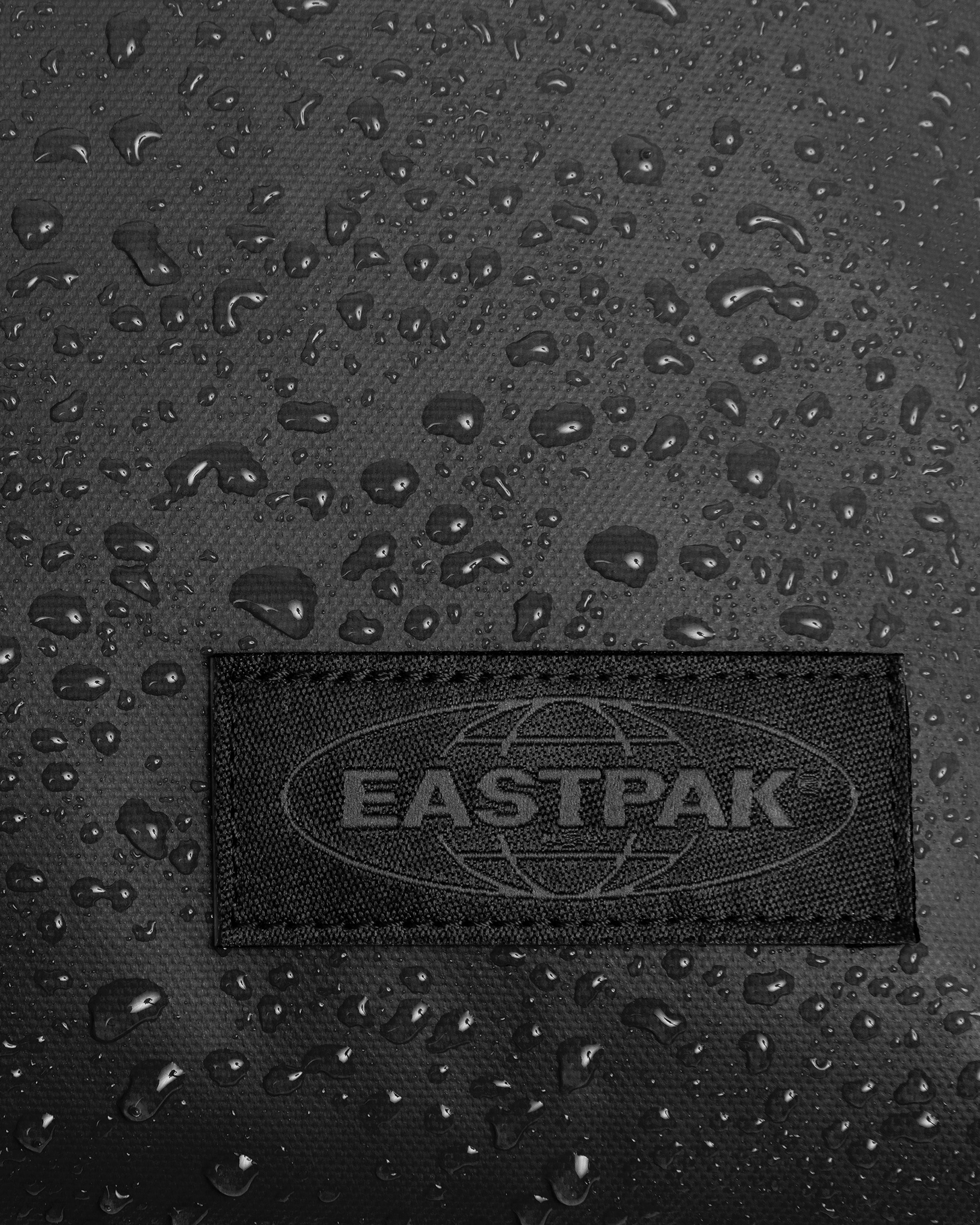 eastpak-duffel-pack-wheel-m-sac-voyage-moyen-noir-roulettes image 5