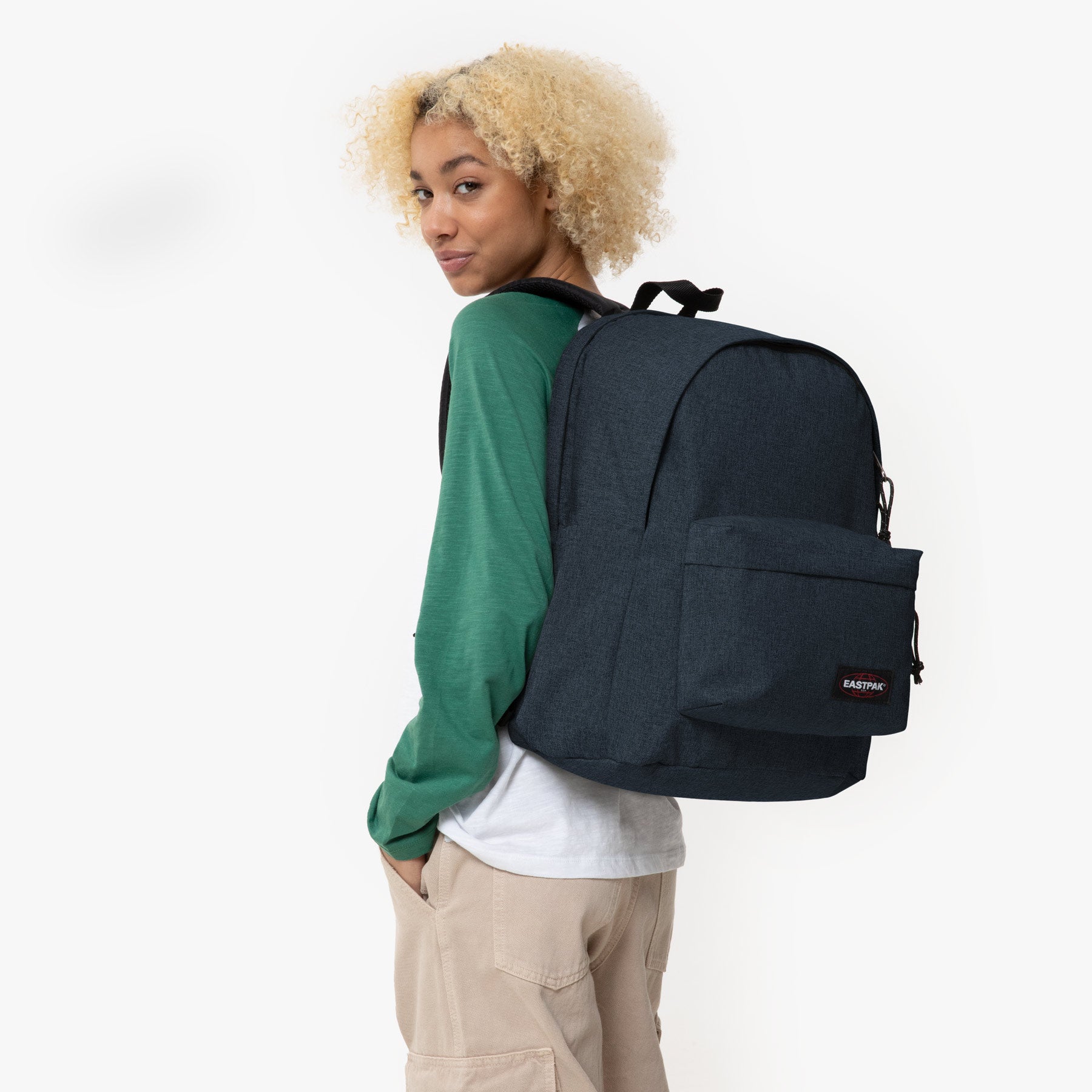 eastpak-day-office-sac-dos-triple-denim-pc-16-pouces image 2