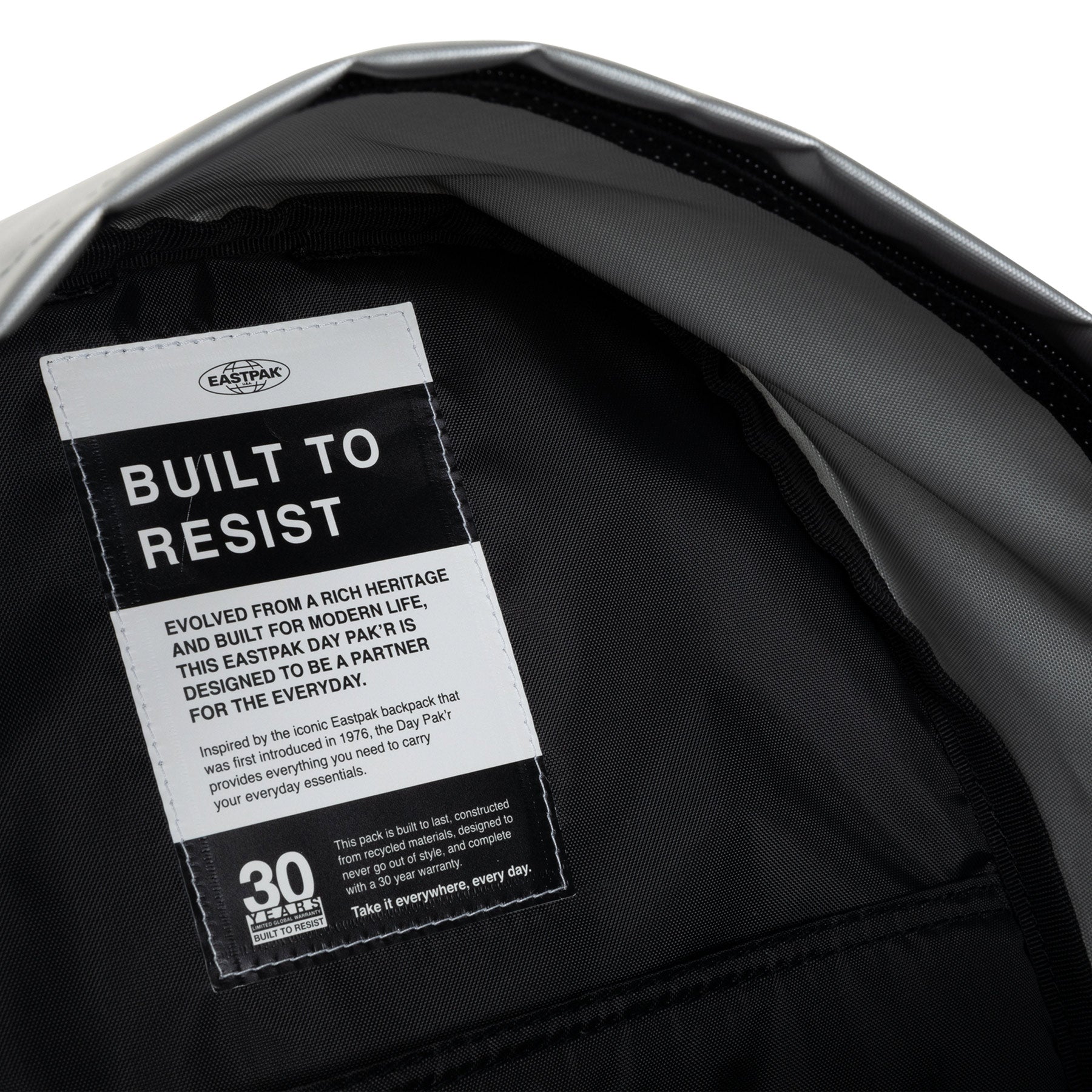 eastpak-day-pak-r-sac-dos-space-silver-moyen-m-tallis image 8