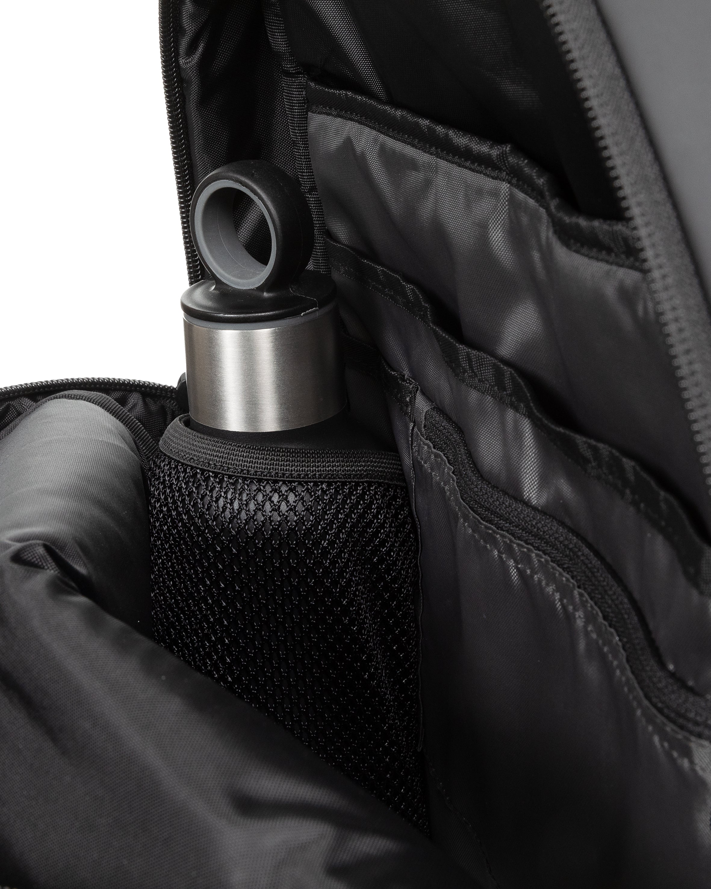 eastpak-tecum-tote-cabas-matte-black-housse-ordinateur image 7