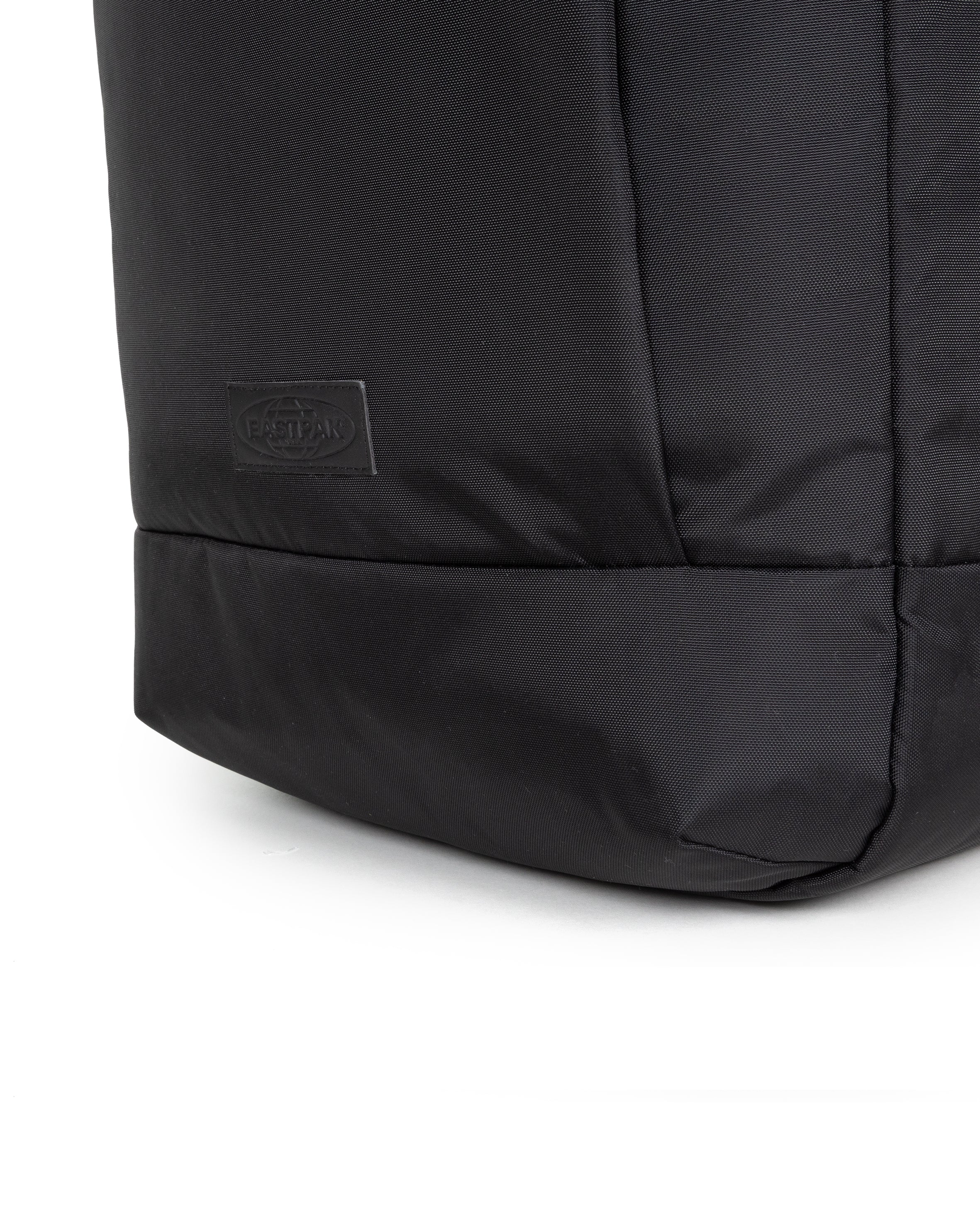eastpak-tecum-sac-dos-16-pouces-noir-moyen-vegan image 6