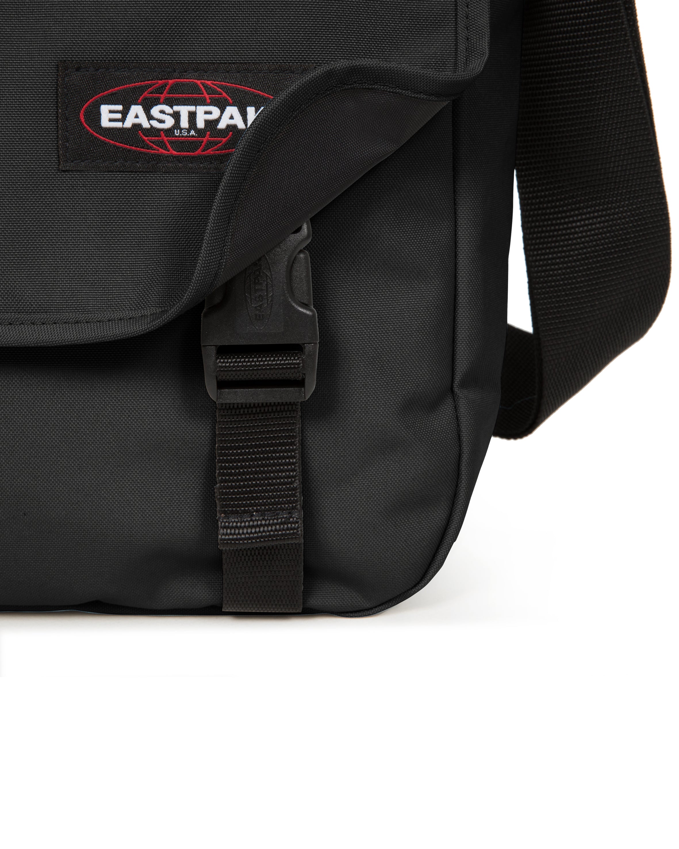 eastpak-delegate-sac-bandouli-re-17-pouces-black-moyen image 6