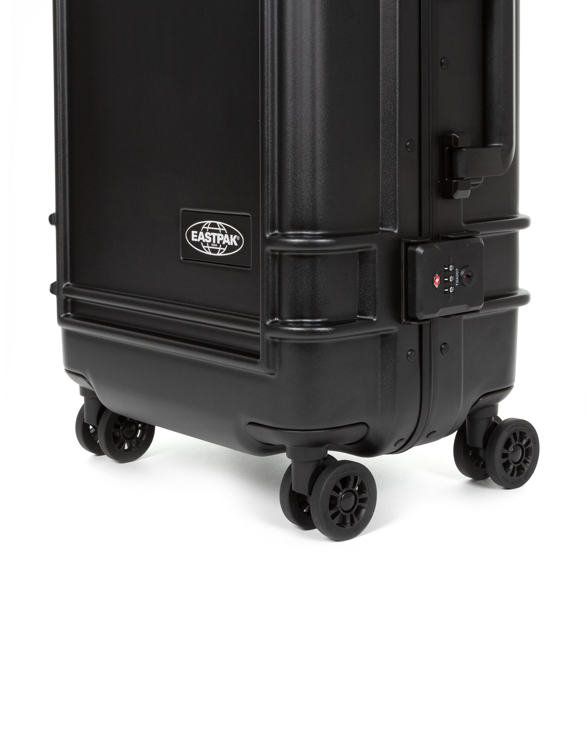 eastpak-resist-r-case-s-valise-cabine-black-rigide-4-roues image 7