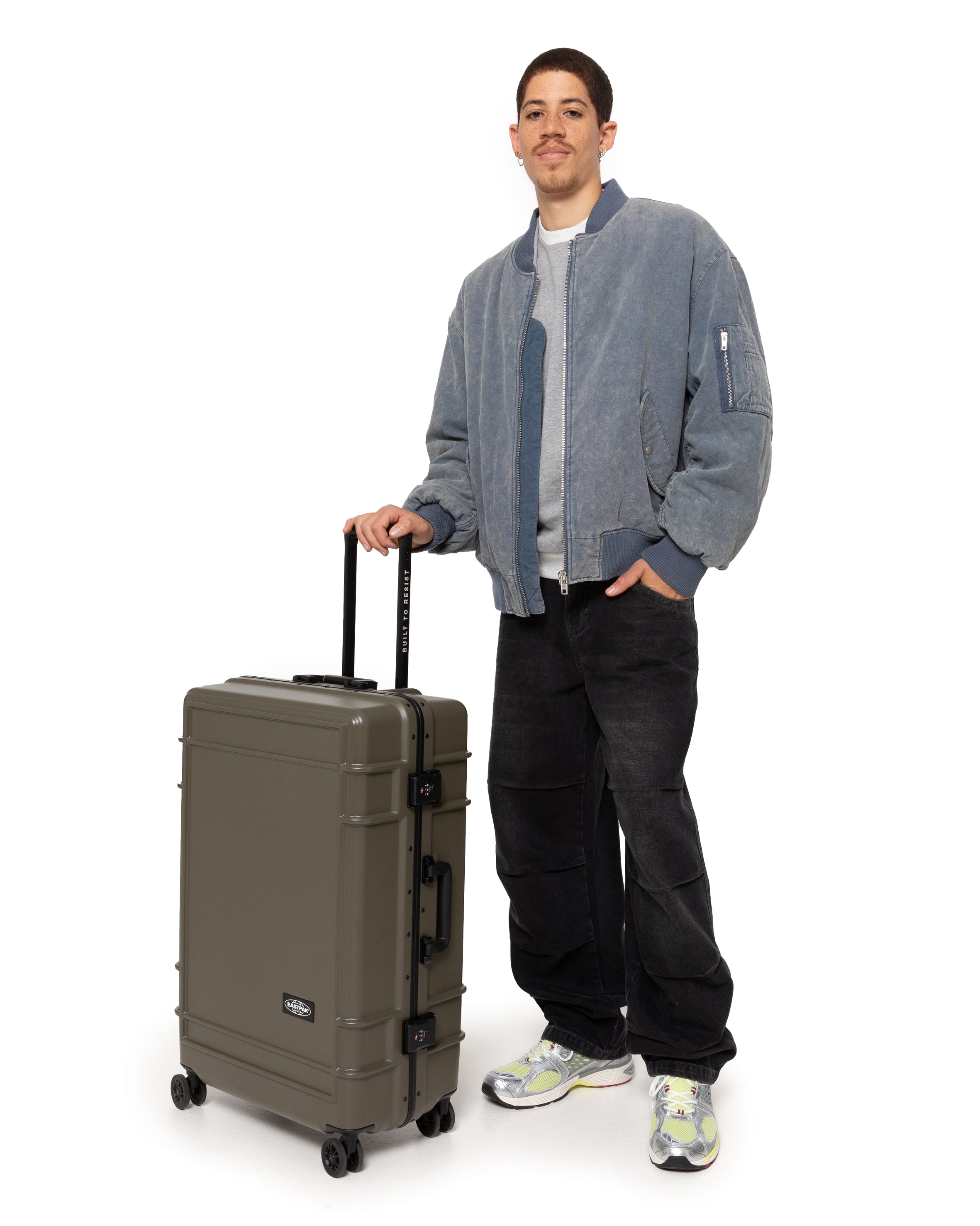 eastpak-valises-resist-r-case-l-valise-rigide-army-olive-grand image 4