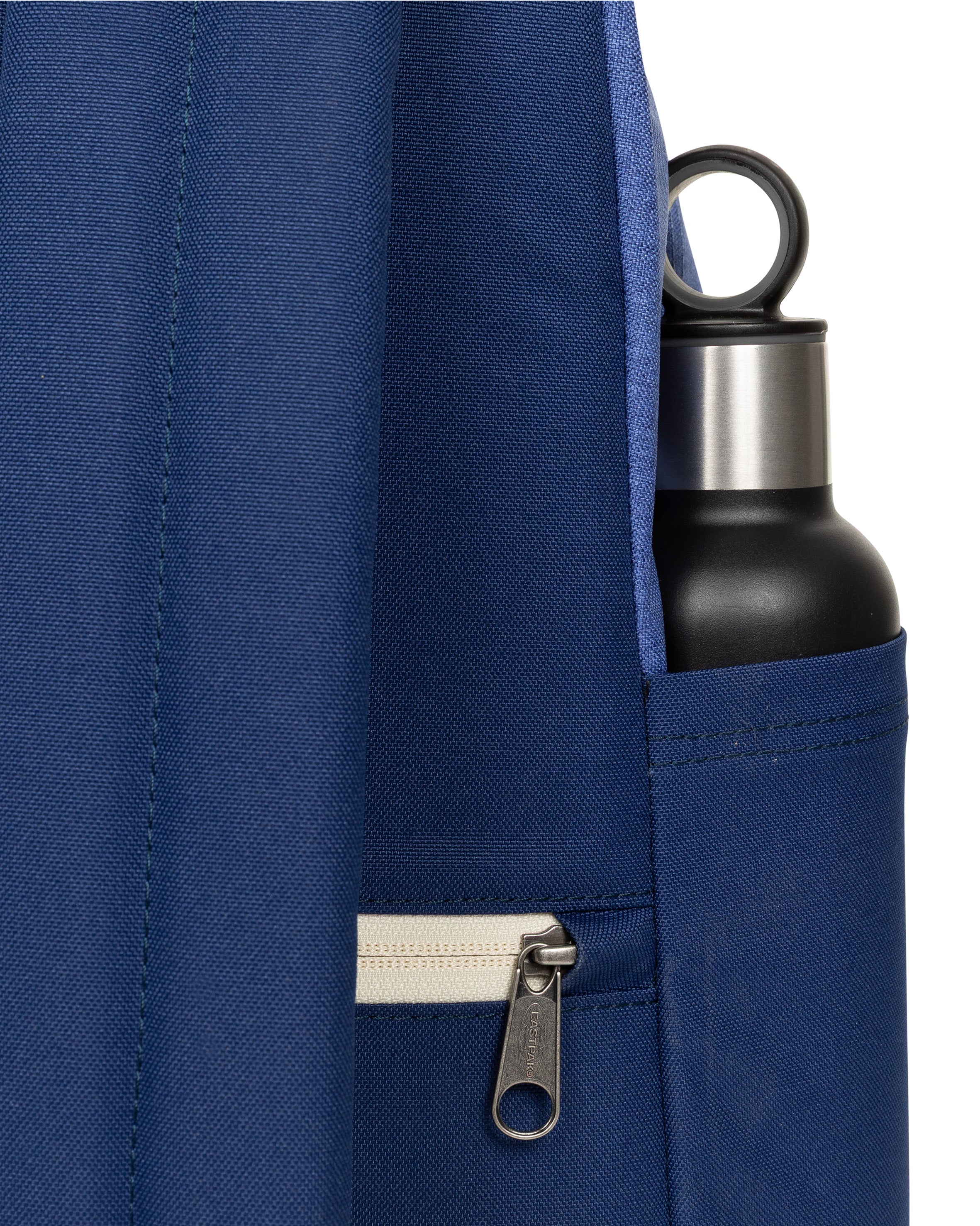 eastpak-day-pak-r-sac-dos-mono-block-blue-moyen-14-pouces image 6