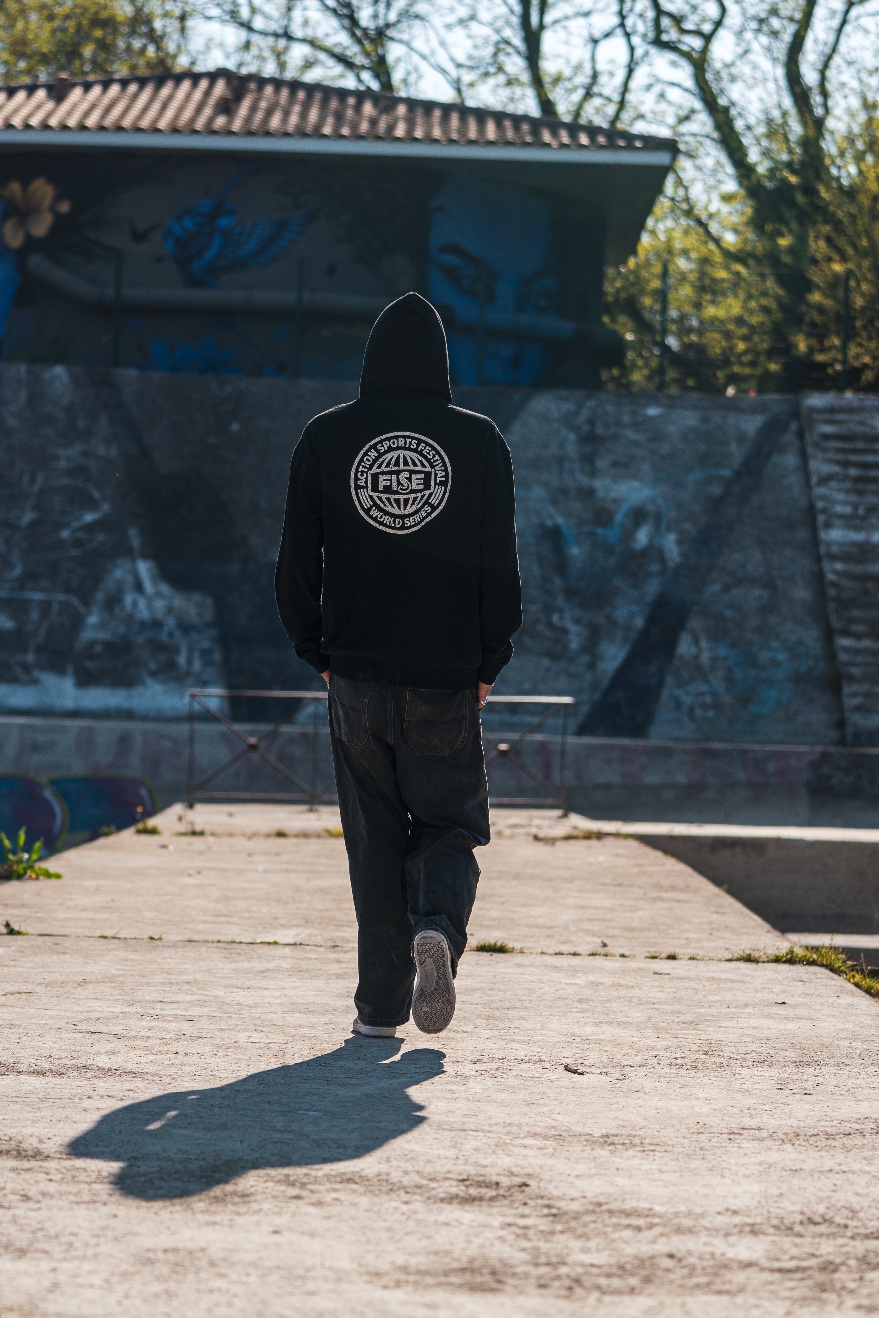 fise-pulls-sweats-sweat-fws-black-sweat-noir-poche-kangourou image 3