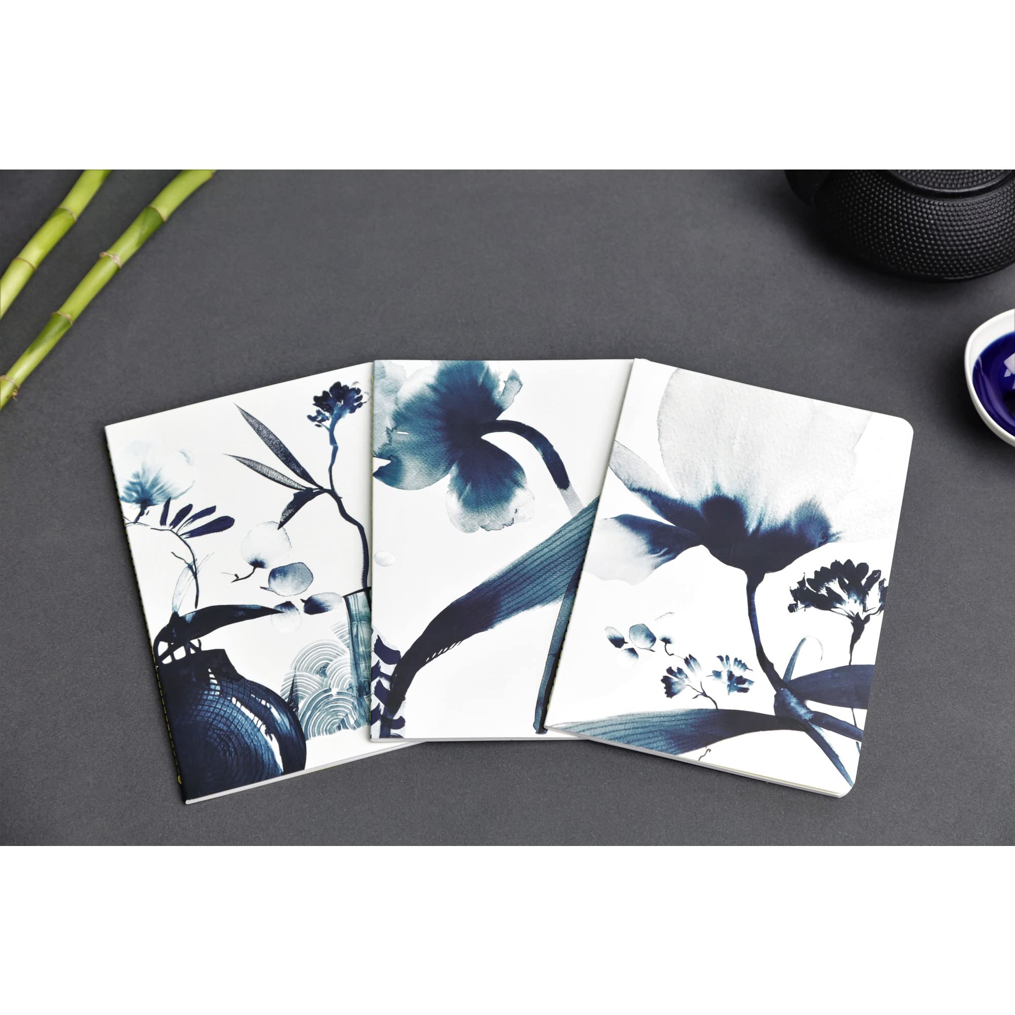 clairefontaine-inkebana-115926c-carnet-cousu-a5-floral-bleu image 4