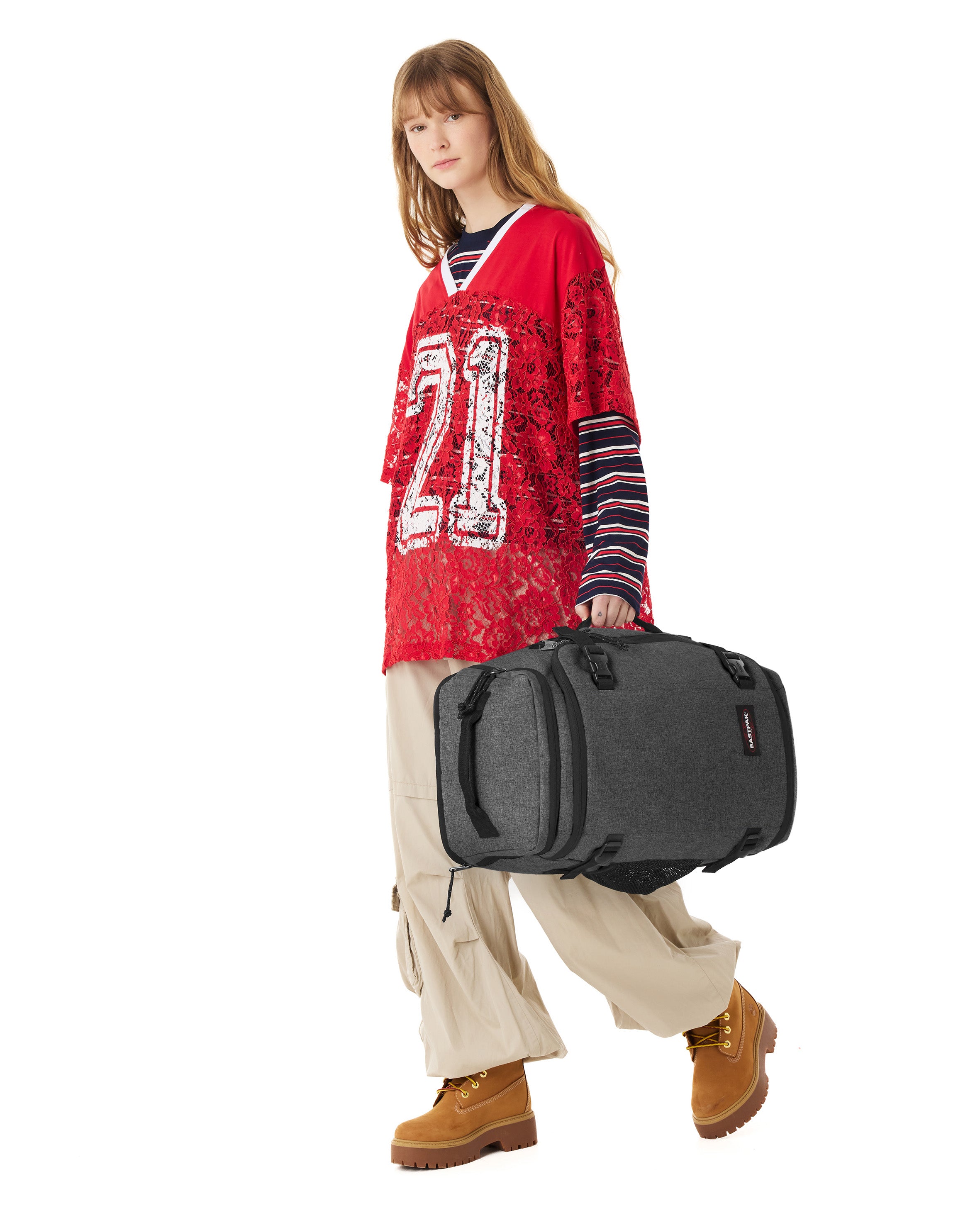eastpak-carry-pack-sac-voyage-grand-noir-denim-cabine-17 image 7
