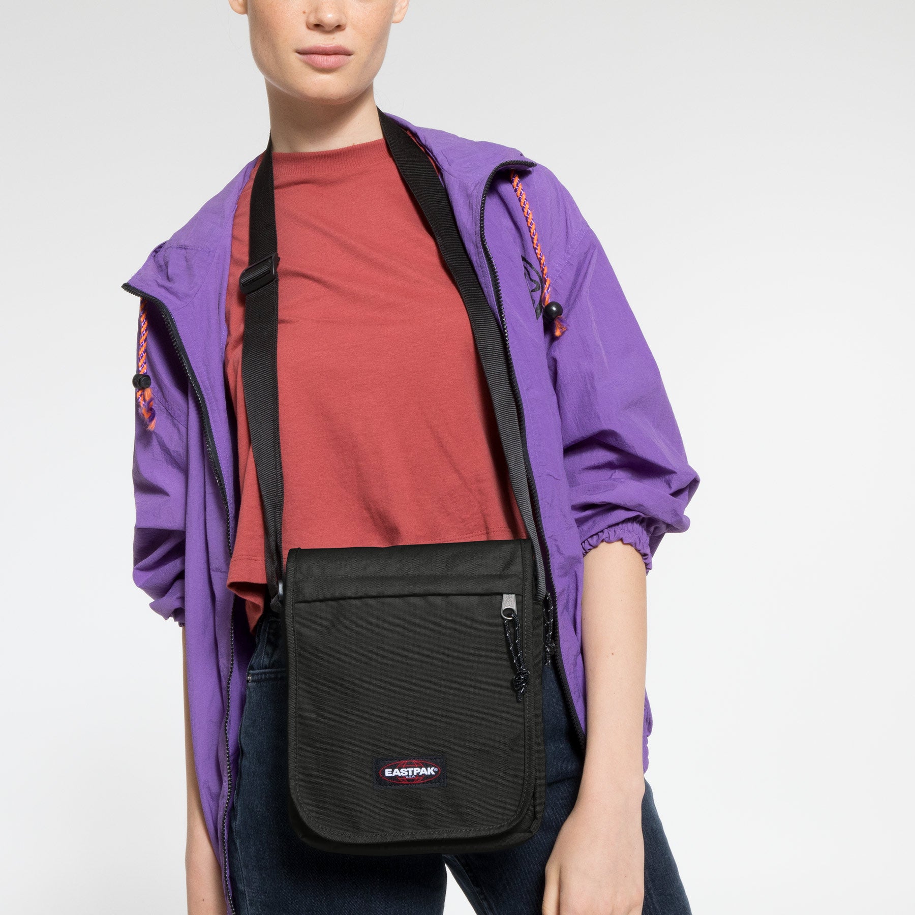 eastpak-flex-sac-bandouli-re-noir-ultra-l-ger image 2