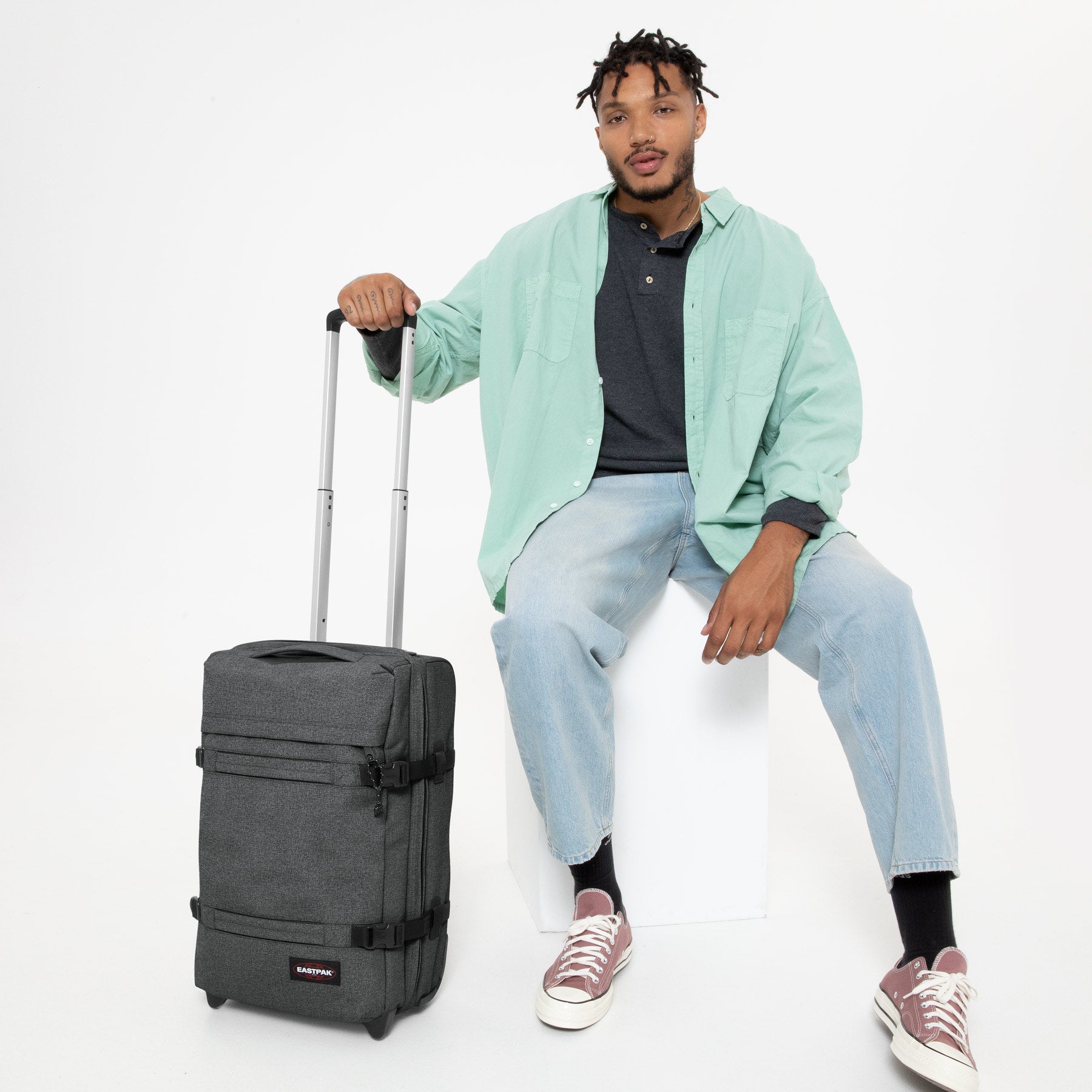 eastpak-transit-r-s-valise-cabine-souple-noire-black-denim-petit image 4