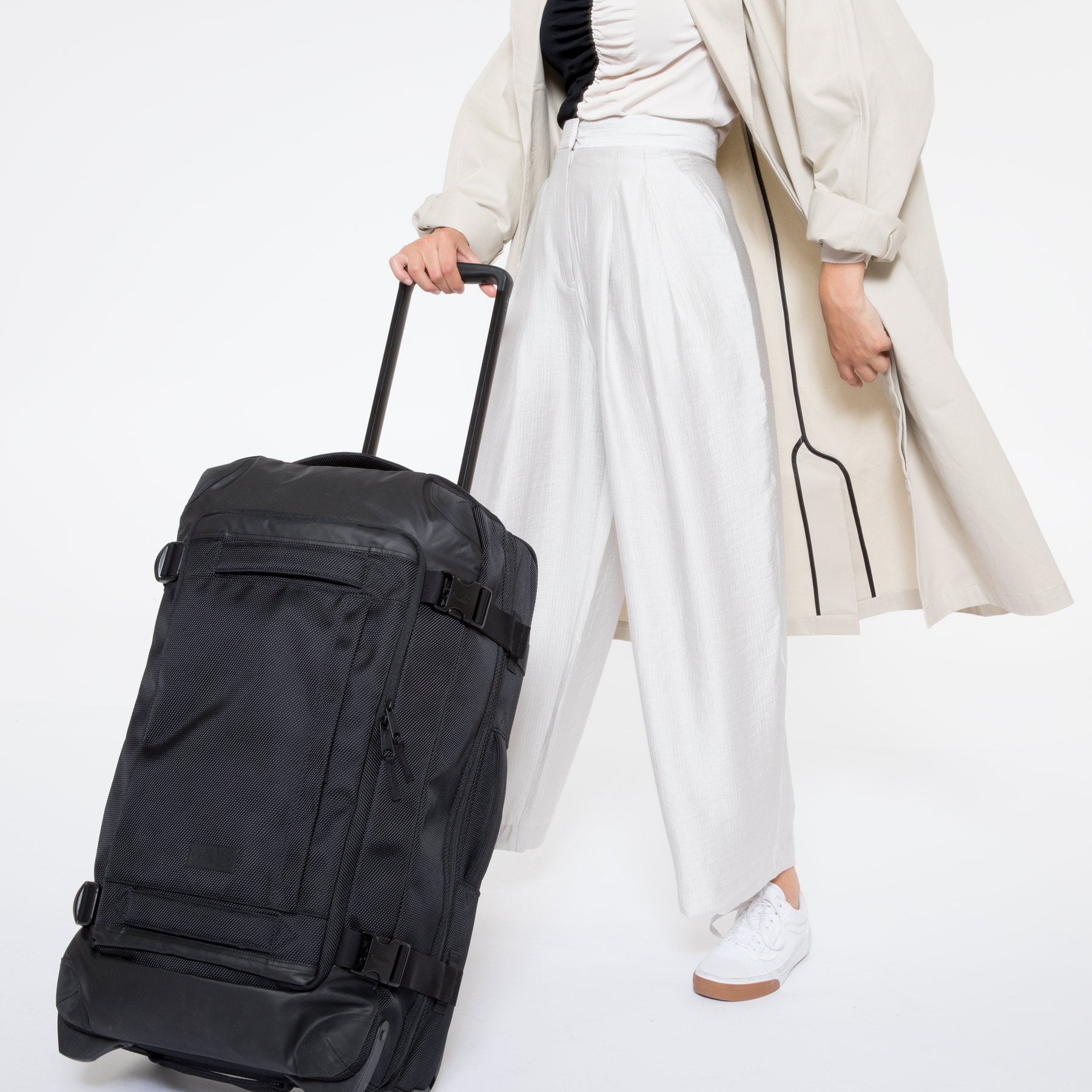 eastpak-tranverz-cnnct-m-valise-souple-moyen-cnnct-coat-2-roues image 2
