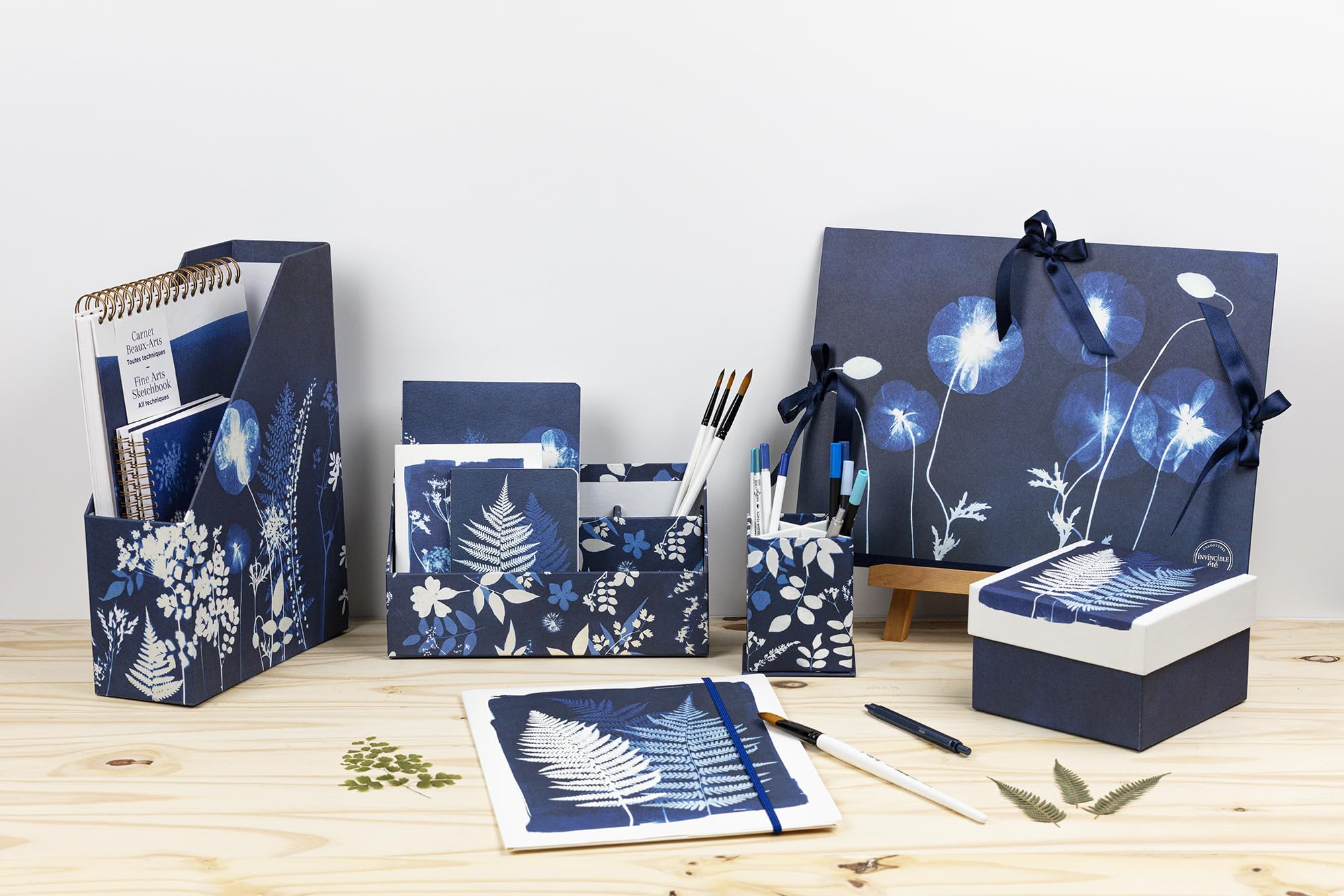 clairefontaine-cyanotype-83501c-pot-crayons-carr-floral image 6