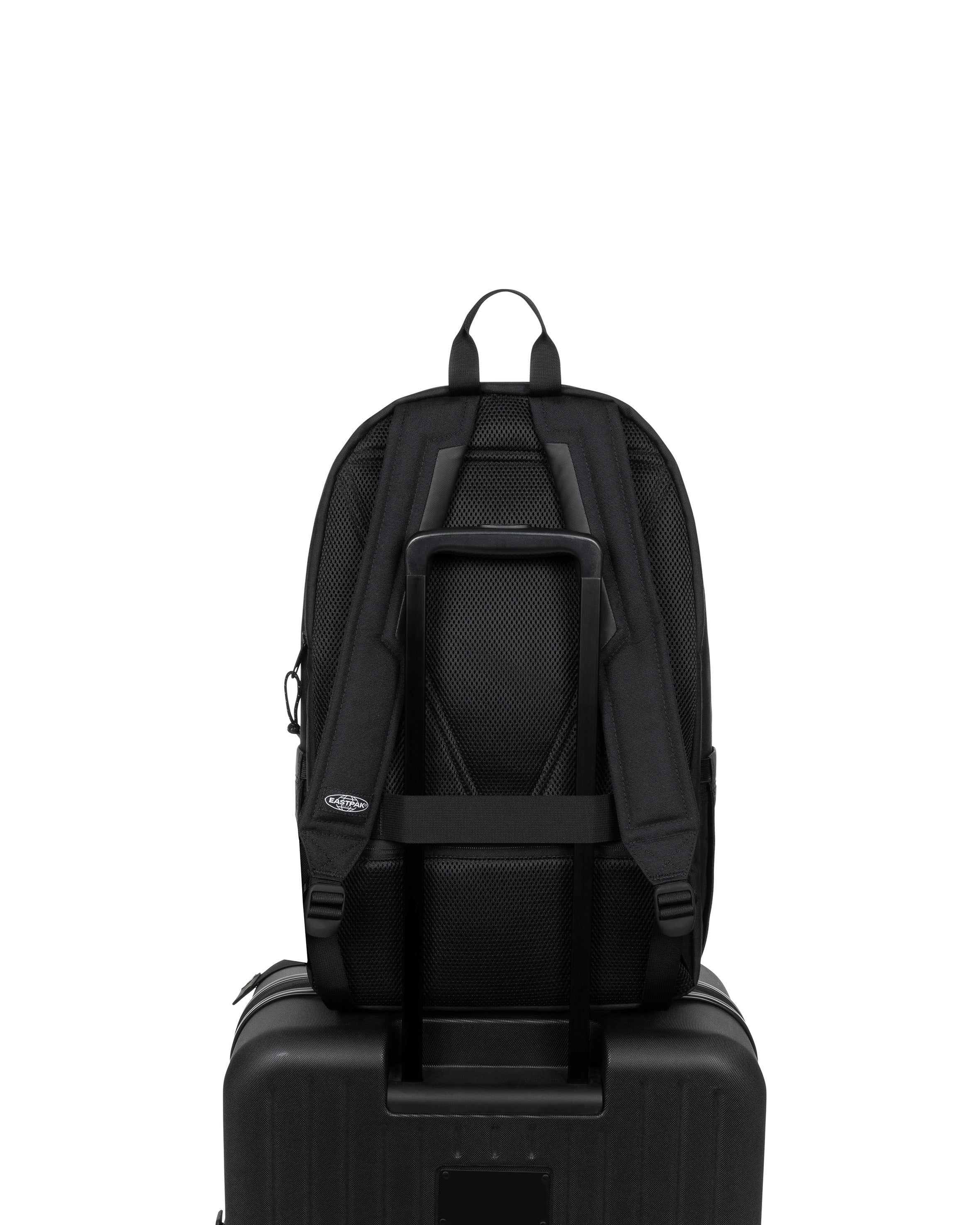 eastpak-icon-everyday-sac-dos-on-black-16-pouces image 7