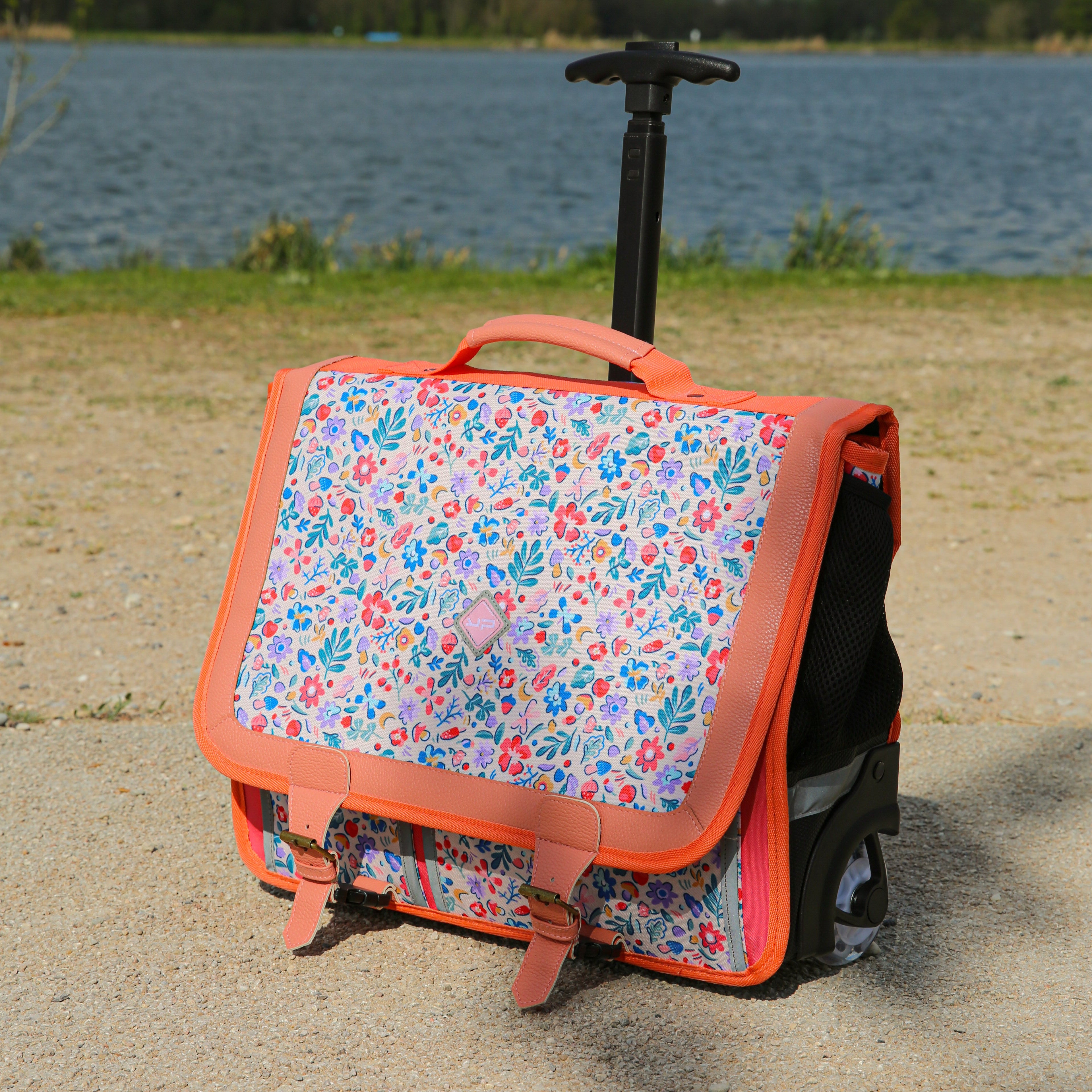 bodypack-bloom-cartable-roulettes-fille-41-cm-recycl image 2