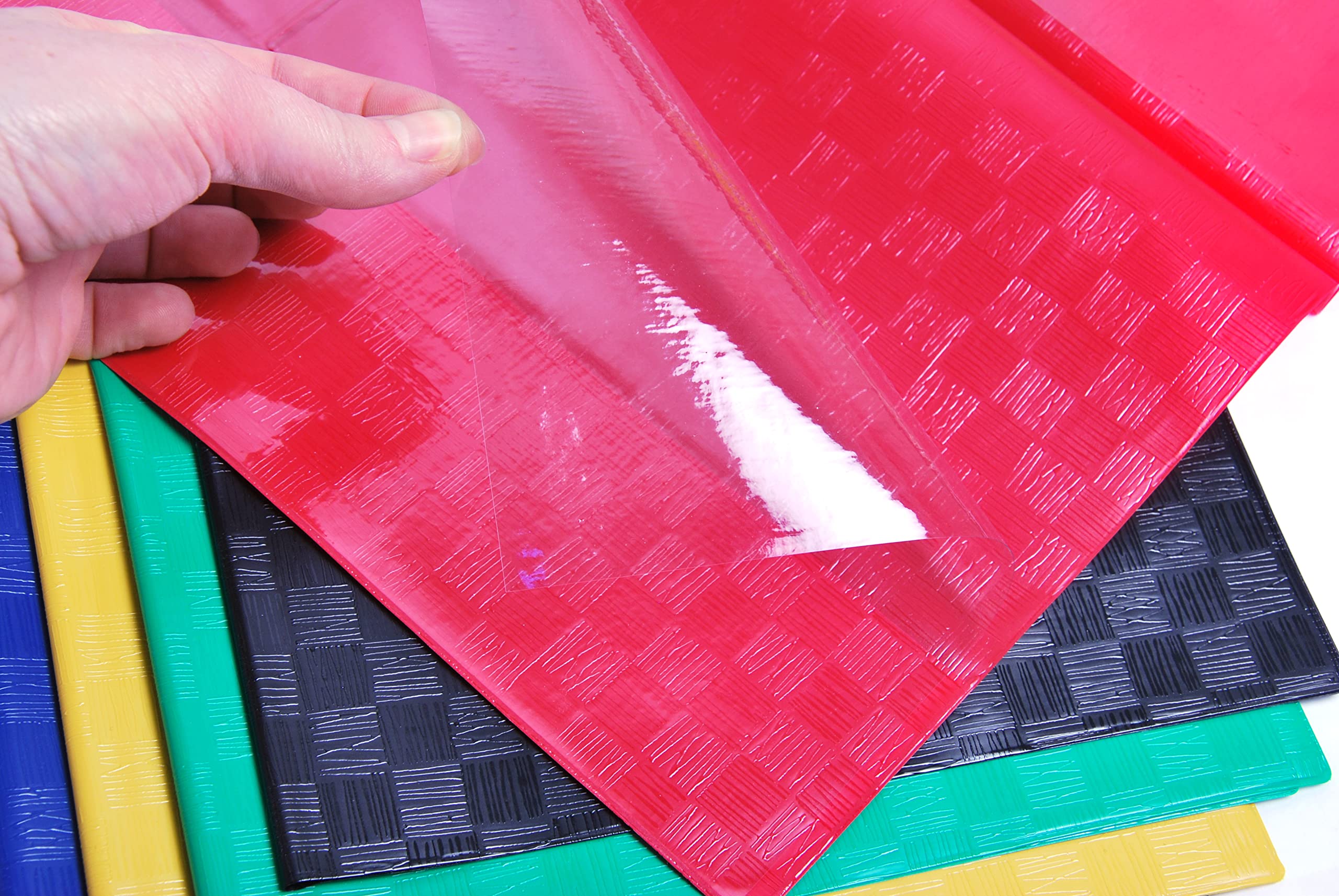 calligraphe-71203c-prot-ge-cahier-a4-rouge-grain-madras-pvc image 2
