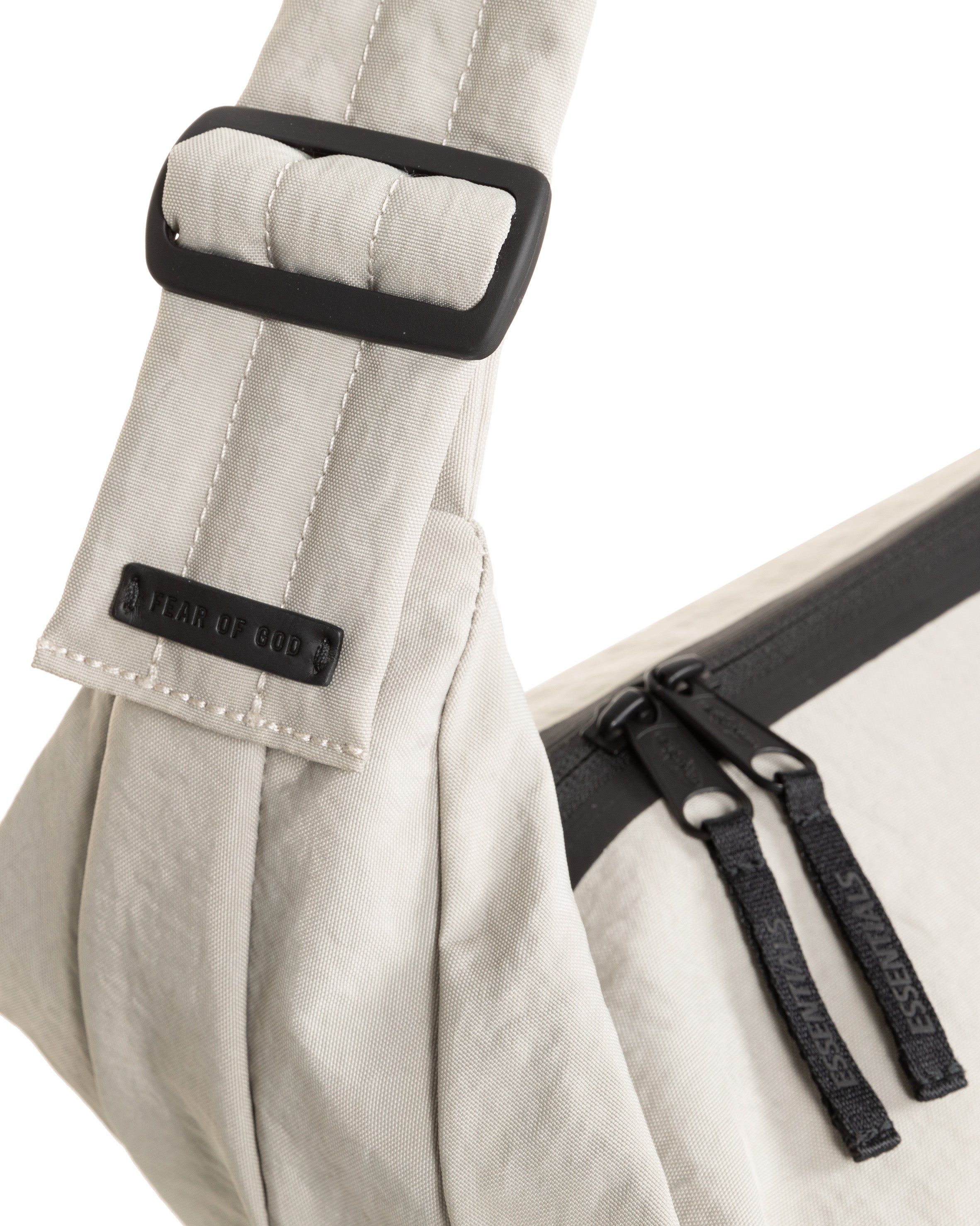 eastpak-essentials-shell-bag-sac-bandouli-re-cement image 5