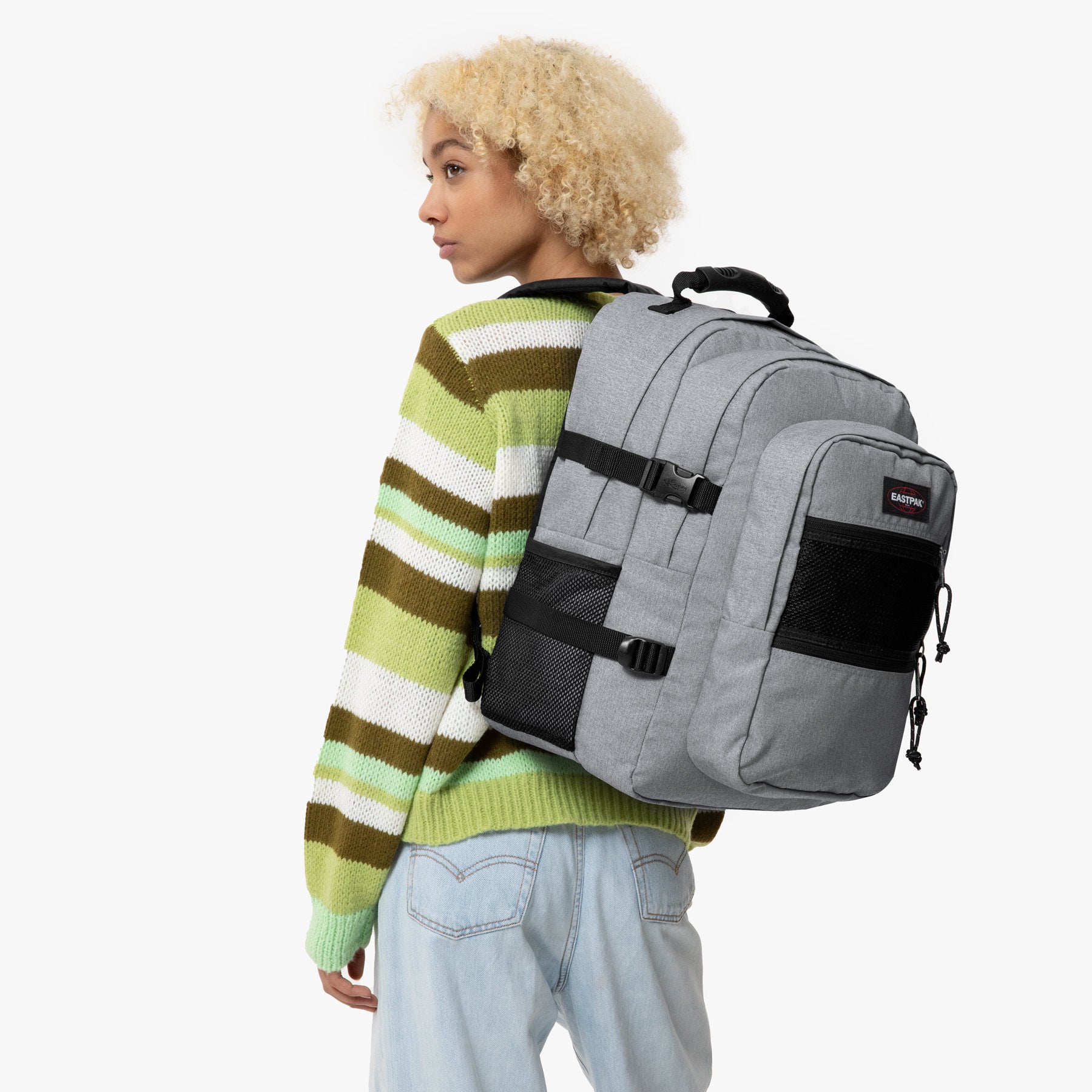 eastpak-suplyer-sac-dos-gris-sunday-grey-grand-16-pouces image 2
