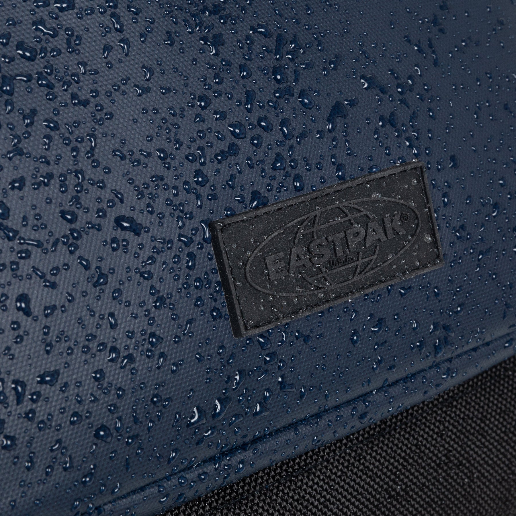 eastpak-tecum-cabin-sac-voyage-cabine-admiral-moyen-pc-16 image 6