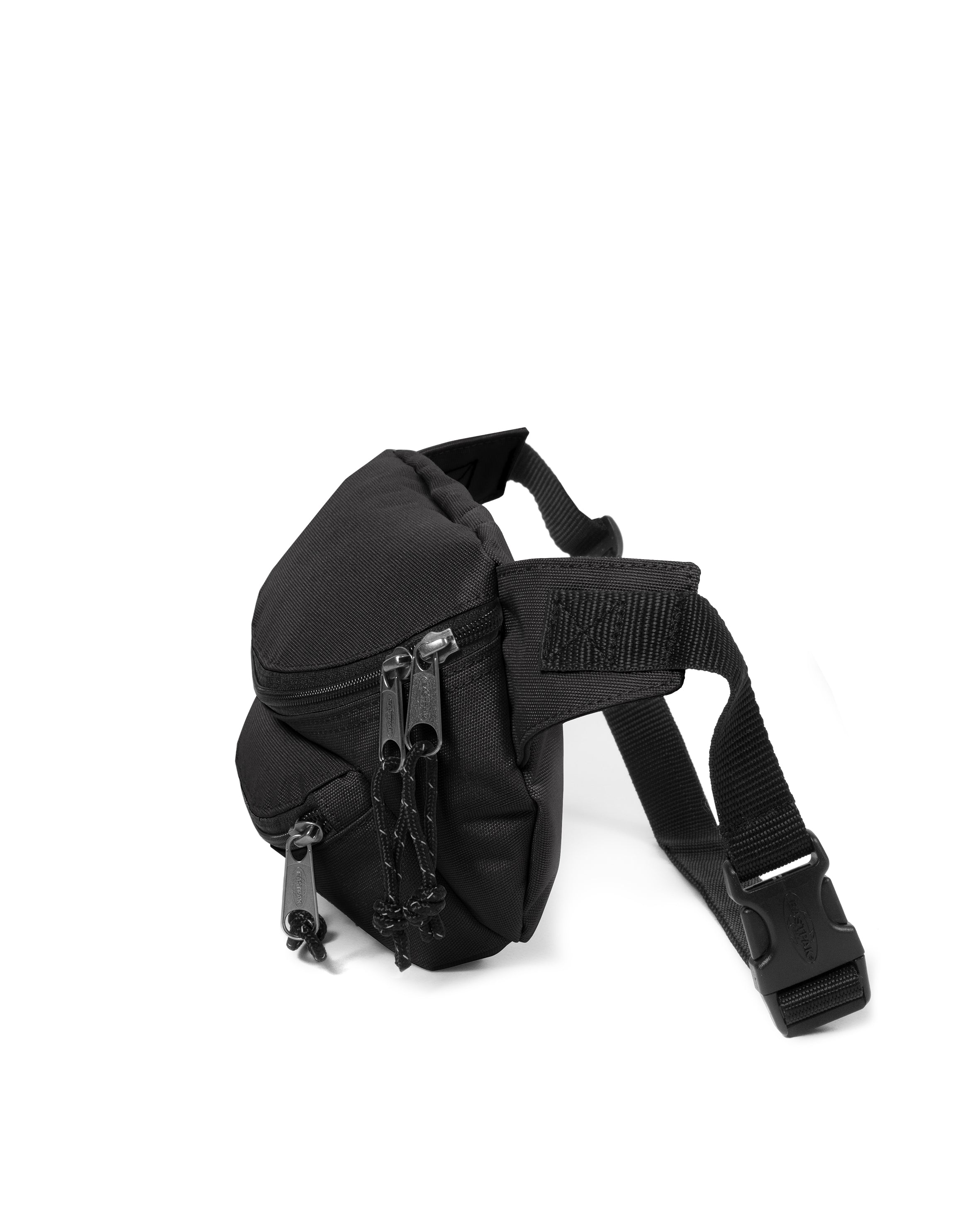 eastpak-doggy-bag-sac-banane-black-moyen-nylon image 6