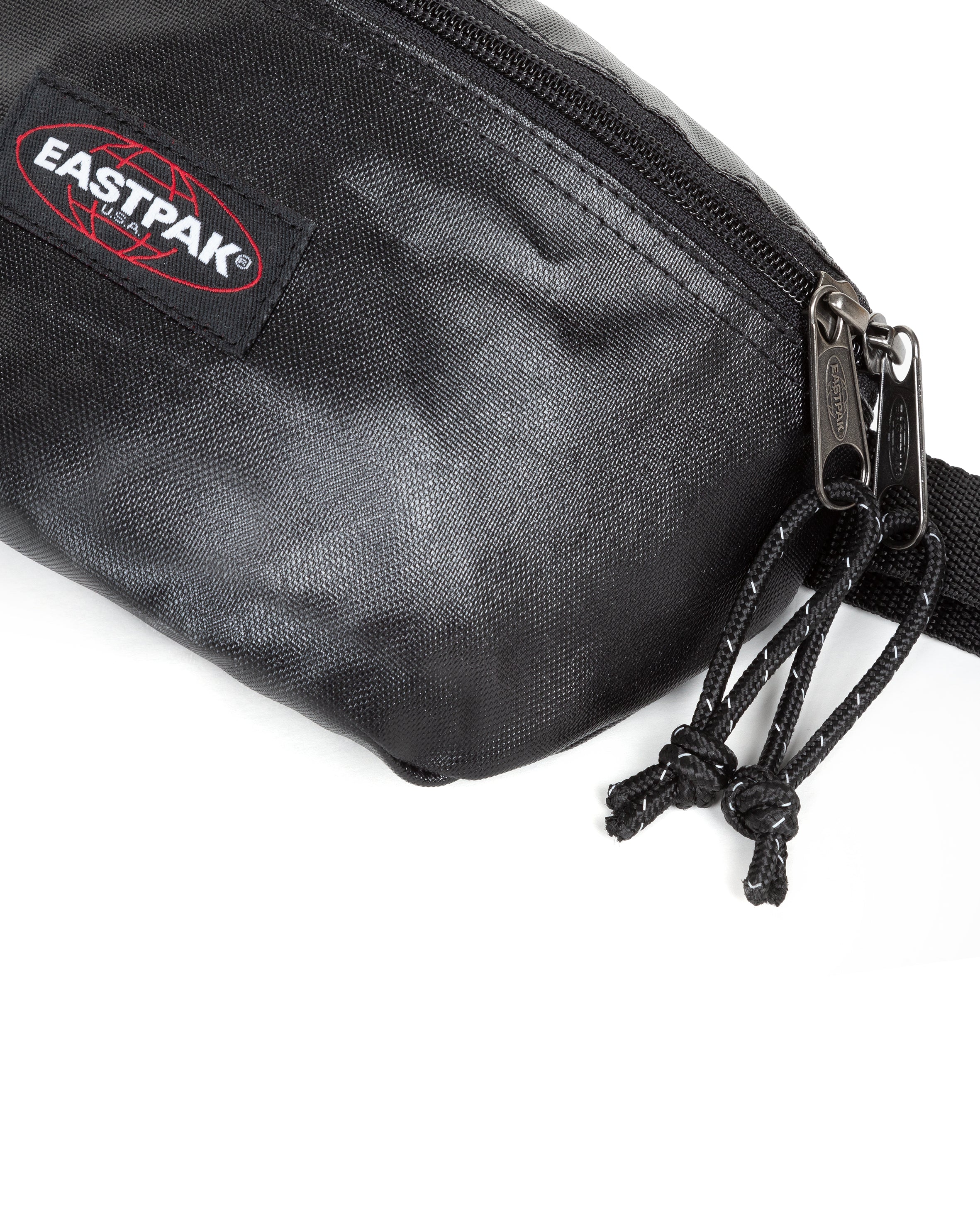 eastpak-springer-sac-banane-glossy-black-petit-noir image 5
