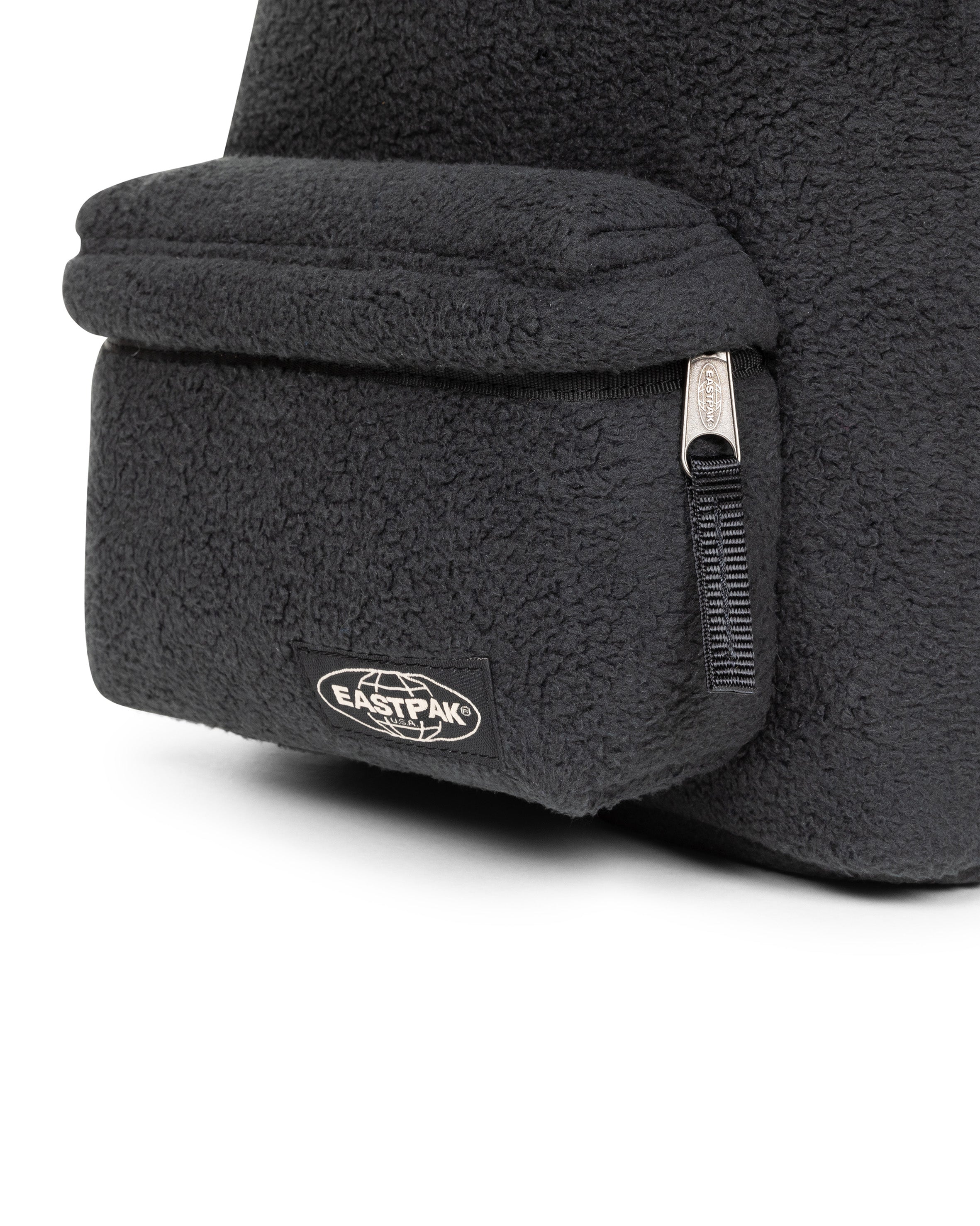 eastpak-orbit-xs-sac-dos-fleec-d-black-mini-polaire image 5