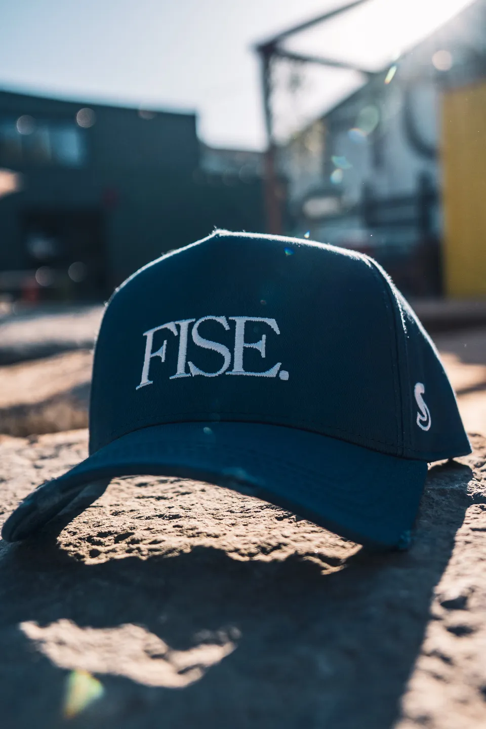 fise-0097-casquette-r-glable-look-d-chir image 1
