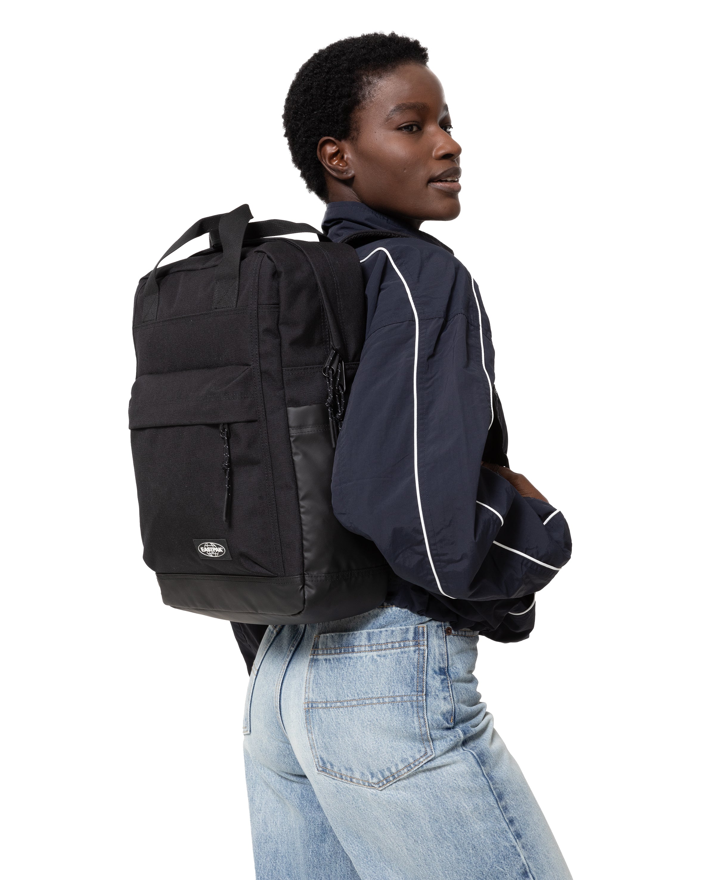 eastpak-icon-totepack-sac-dos-on-black-moyen-14 image 2